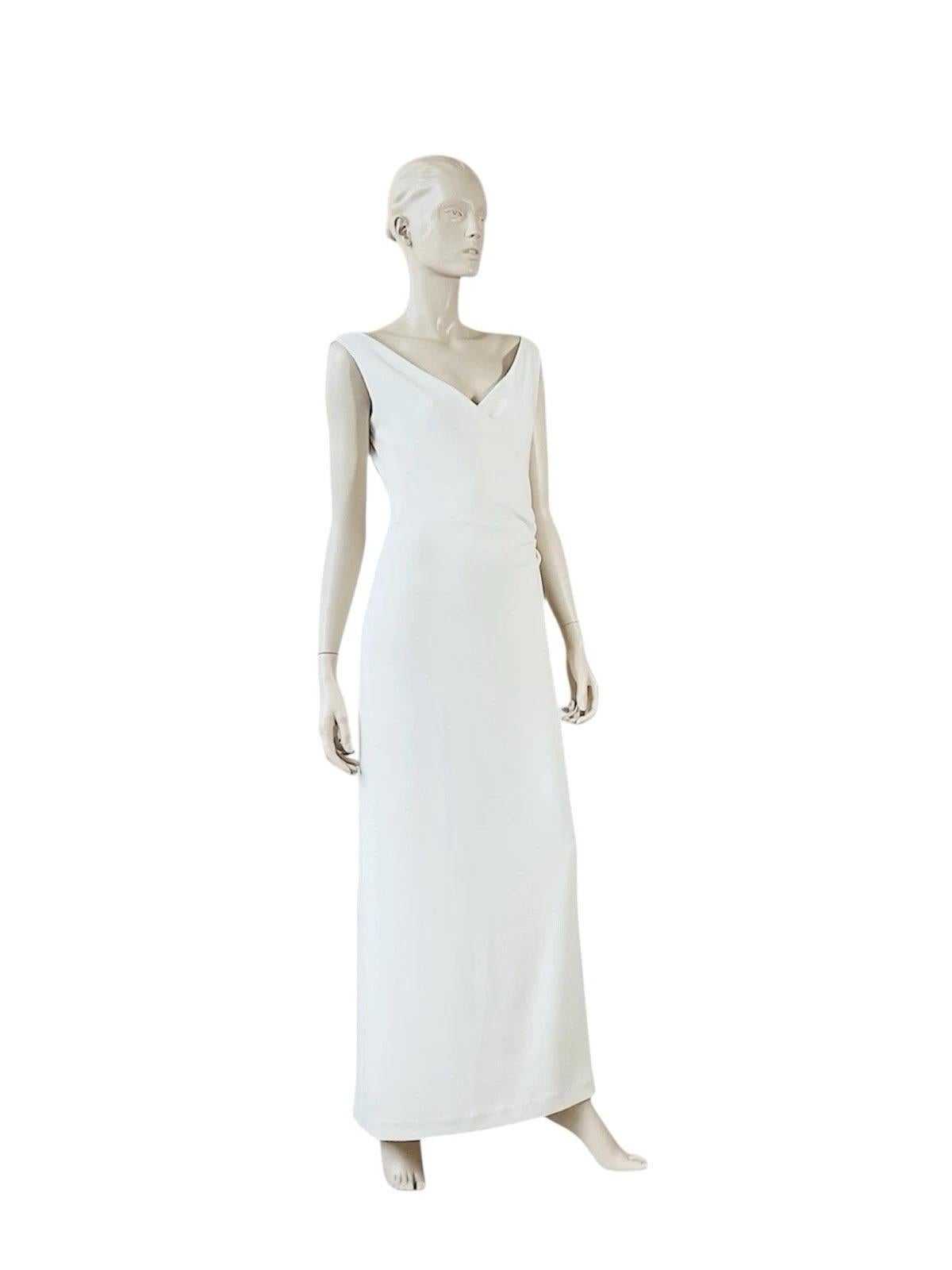 Ralph Lauren Collection Silk V-neck Low Back wedding Gown Spring 2002 For Sale 3