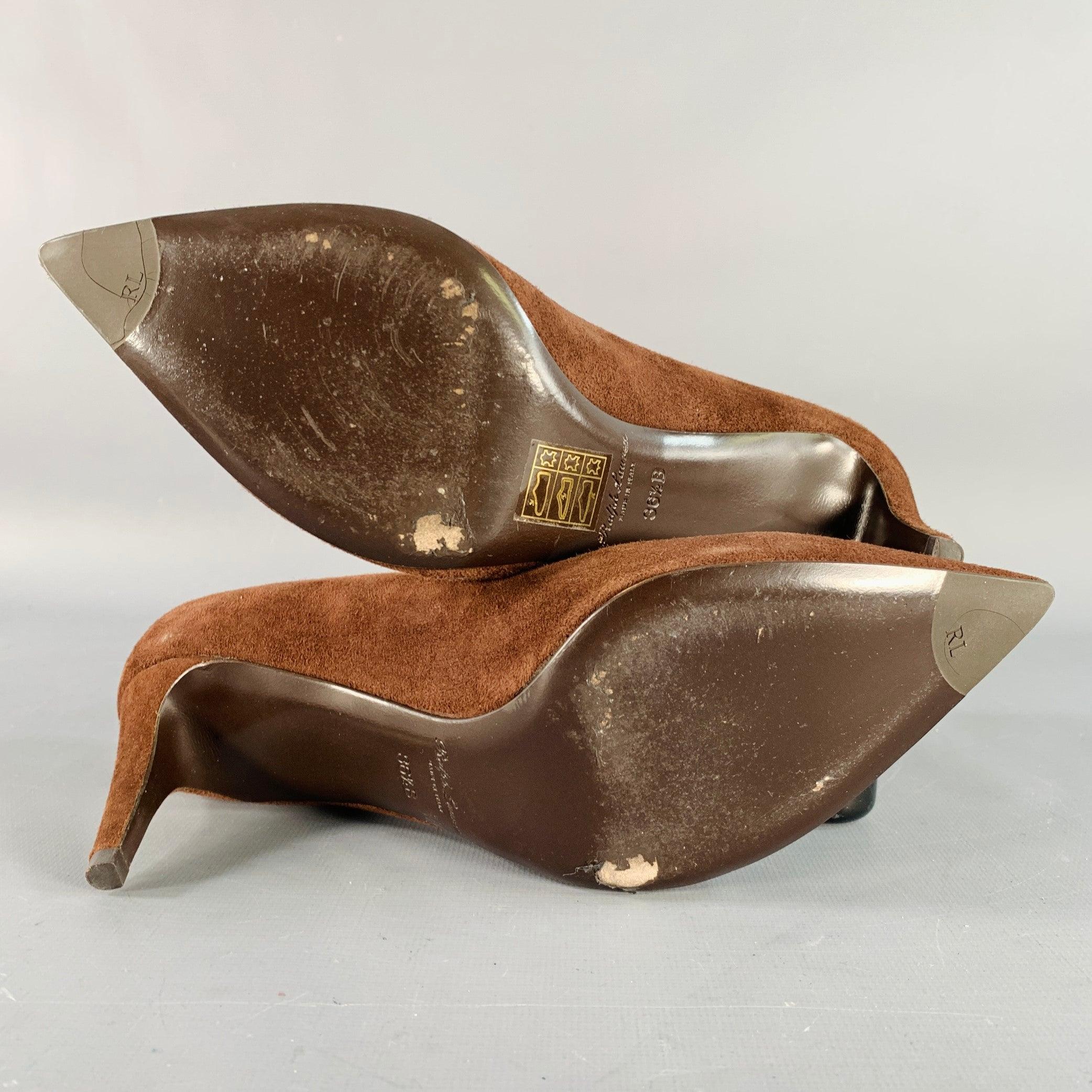 RALPH LAUREN COLLECTION Size 6.5 Brown Suede Pointed Toe Classic Pumps For Sale 2