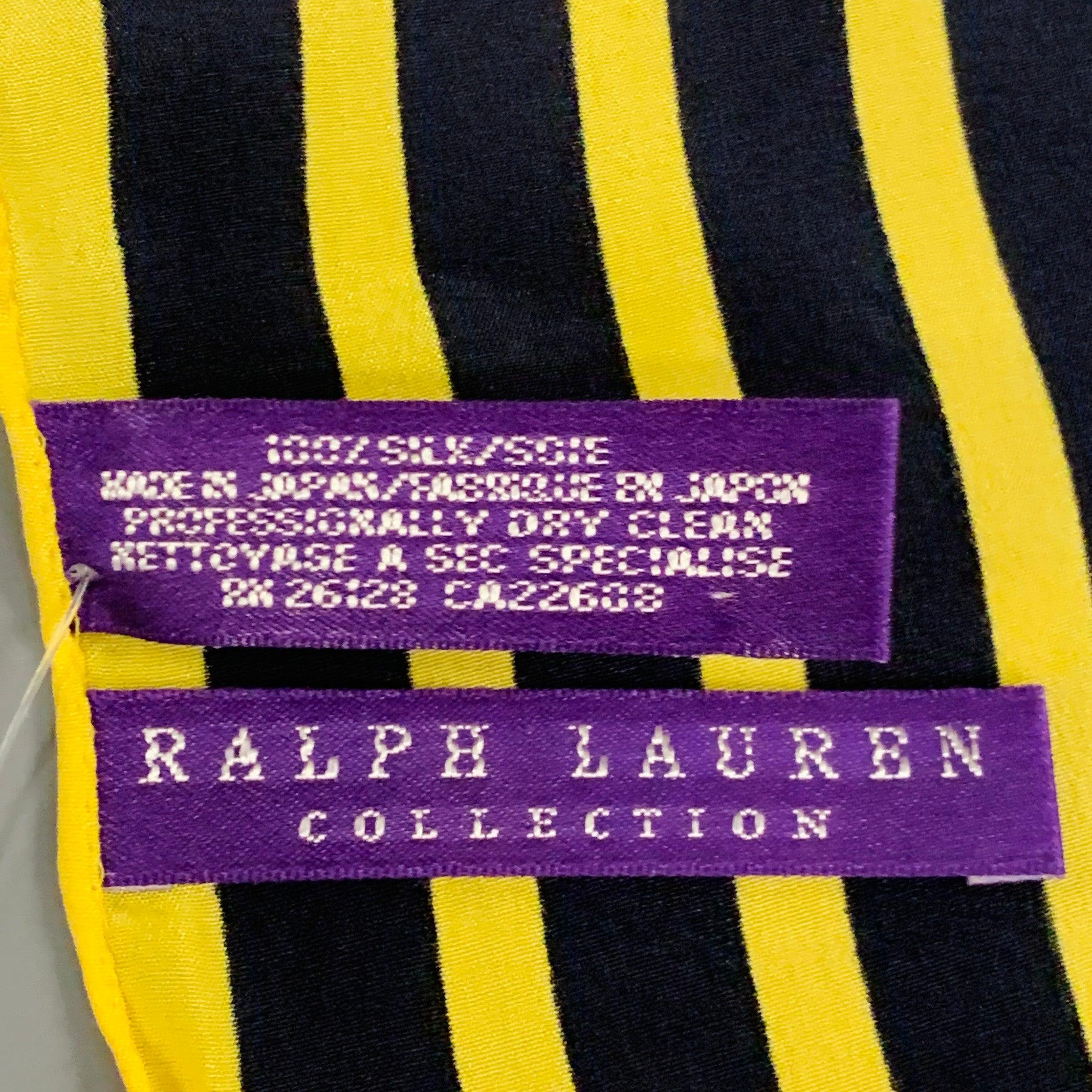 RALPH LAUREN COLLECTION Sciarpa quadrata in seta a righe giallo-marino In condizioni buone in vendita a San Francisco, CA