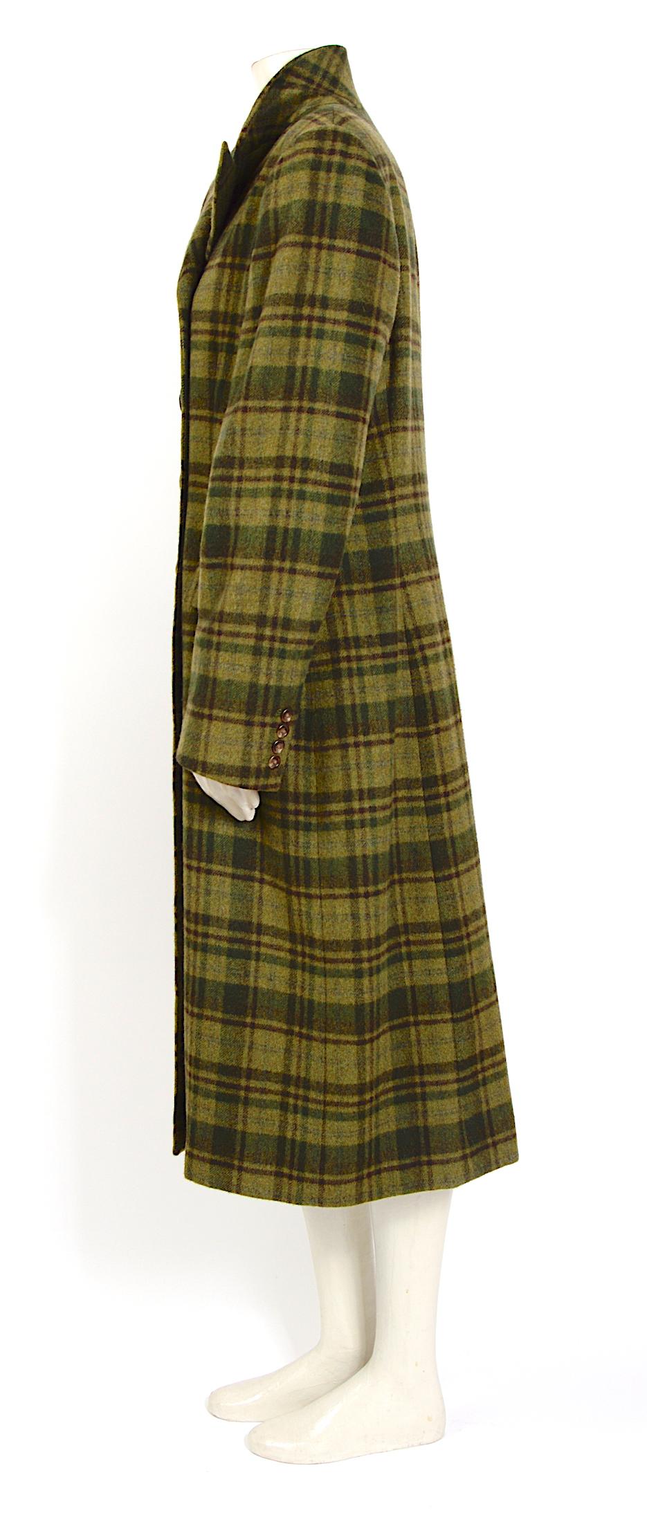 Brown Ralph Lauren Collections vintage tartan plaid 100% cashmere coat For Sale