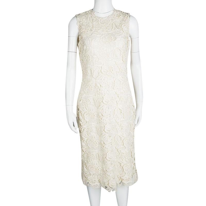 How gorgeous is this cream dress from Ralph Lauren! Wonderfully made with an embroidered lace overlay and detailed with a round neck and a back zipper, this Giordano dress will make you look mesmerizing.

Includes: The Luxury Closet Packaging

