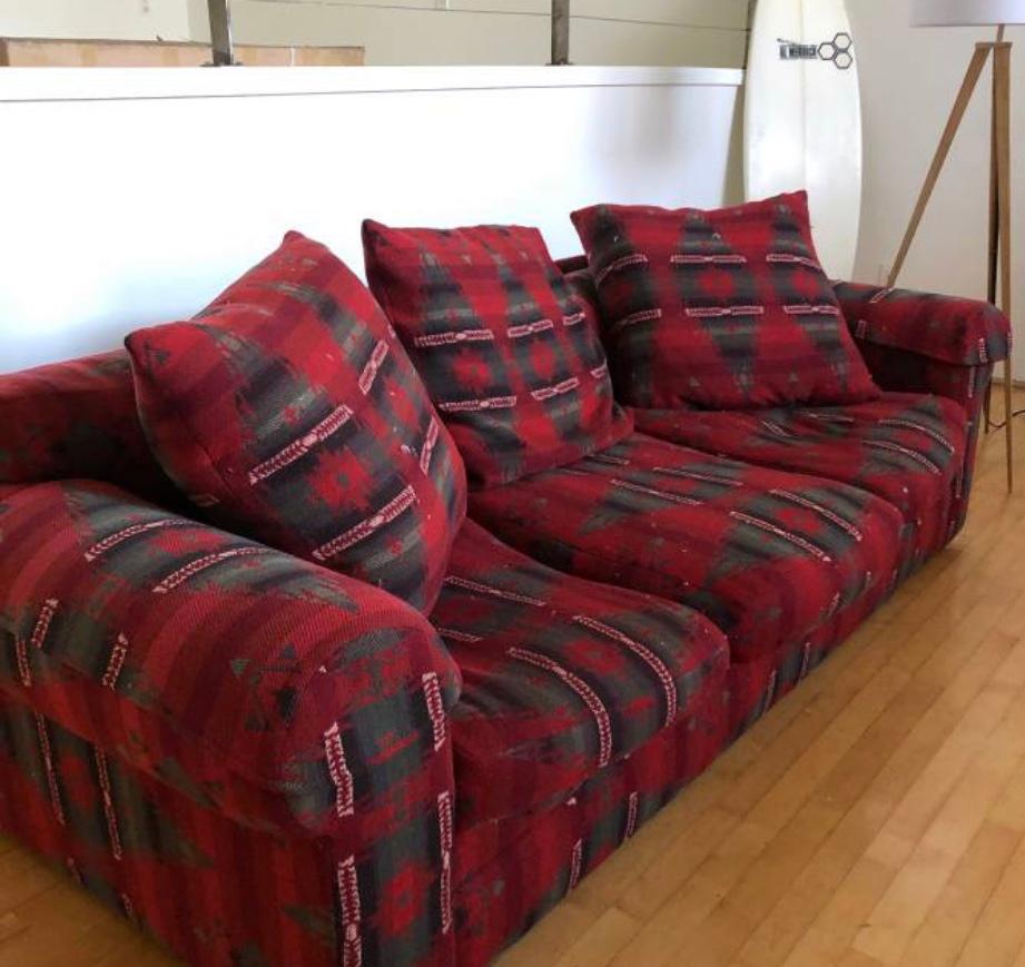 Gorgeous 1990s custom Ralph Lauren Navajo Cashmere & wool blend 3-seat Sofa. The armchairs I listed last month, sold only hours after the listing went up. If interested, do not hesitate please. I cannot fathom another RL piece like this existing and