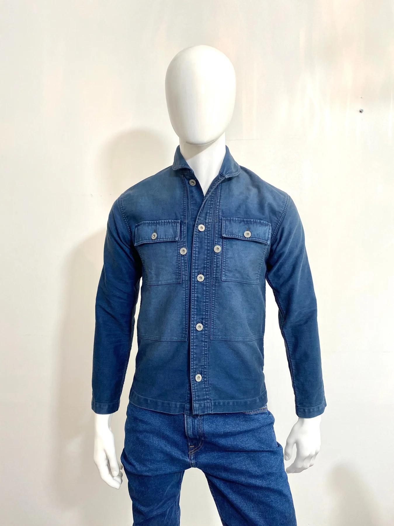 RRL Label - Ralph Lauren Denim Jacket.

Shirt style denim jacket. Button up closure and front pocket detailing. 

Composition label missing.
Size - XS
Condition - Very Good