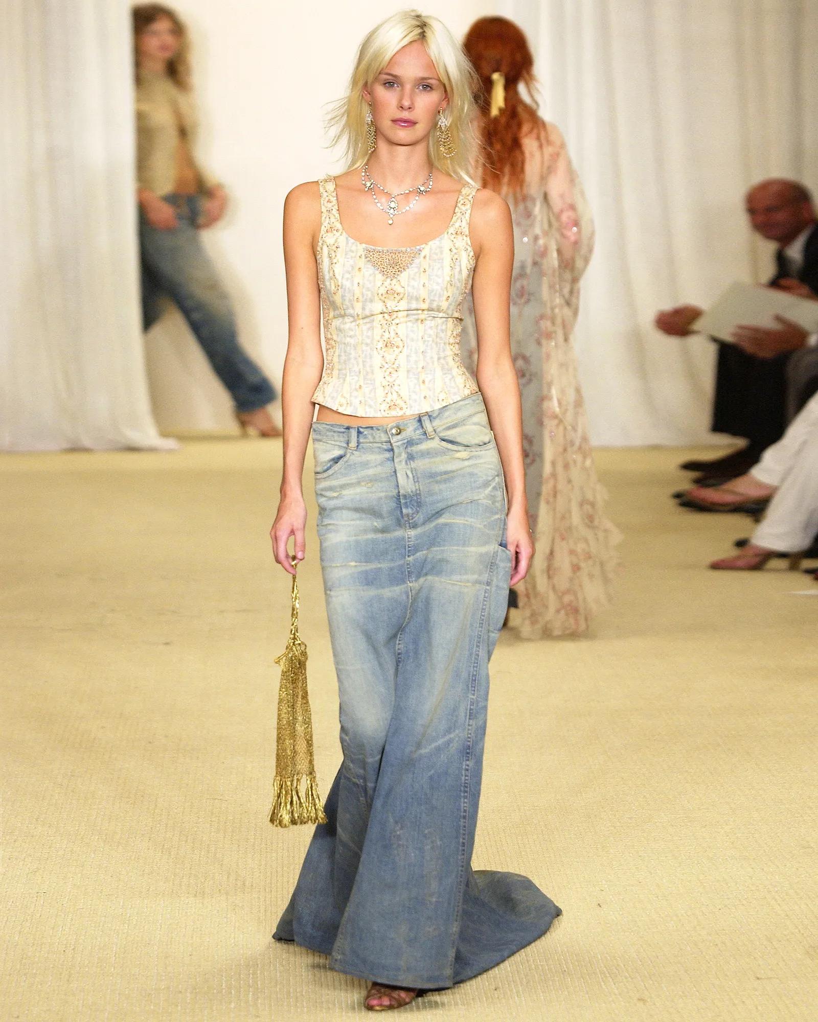 Ralph Lauren Distressed Sand Washed Denim Maxi Skirt with Train, ss 2003 In Excellent Condition For Sale In London, GB