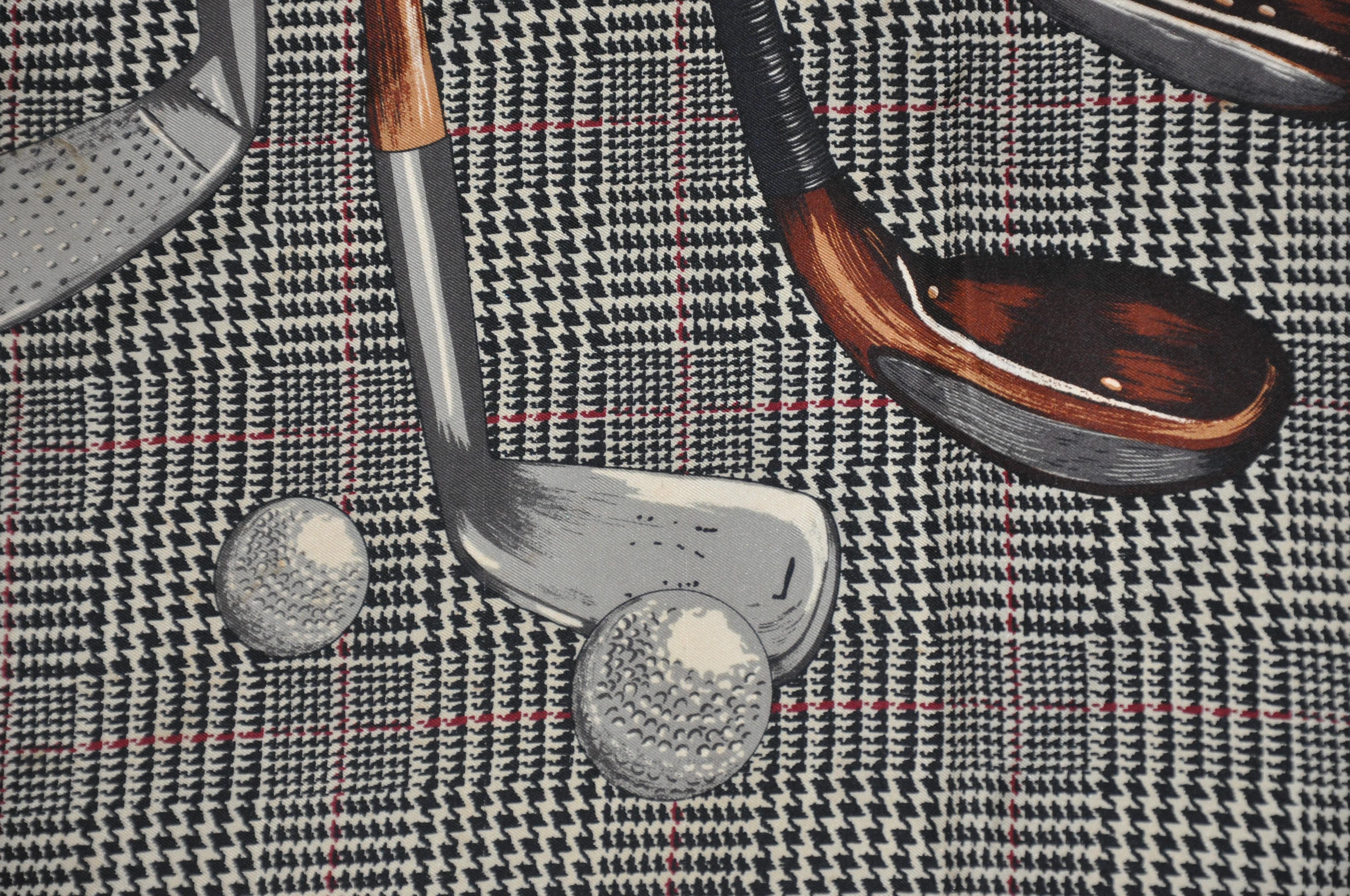 Eleganter und wunderbar detaillierter Seidenschal „The Art Of Golf“ von Ralph Lauren im Zustand „Gut“ im Angebot in New York, NY