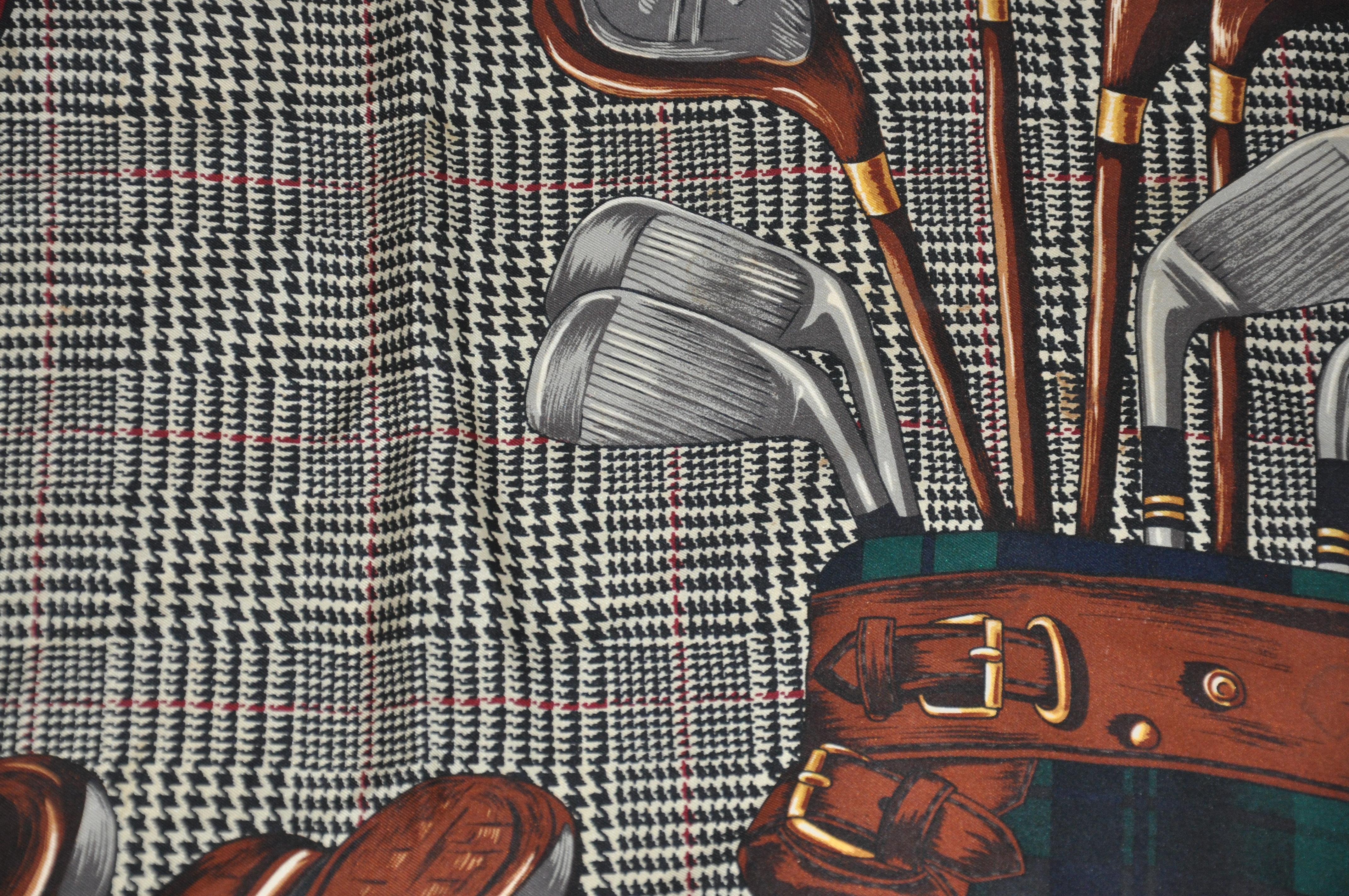 Eleganter und wunderbar detaillierter Seidenschal „The Art Of Golf“ von Ralph Lauren im Angebot 1