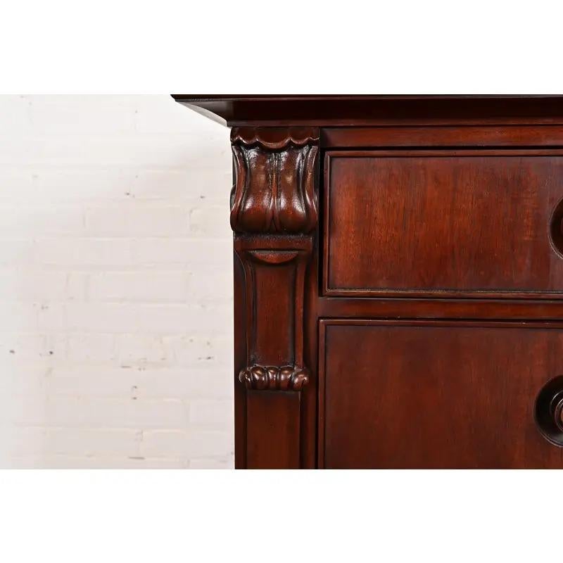 Cassettiera impero in mogano Ralph Lauren in vendita 5