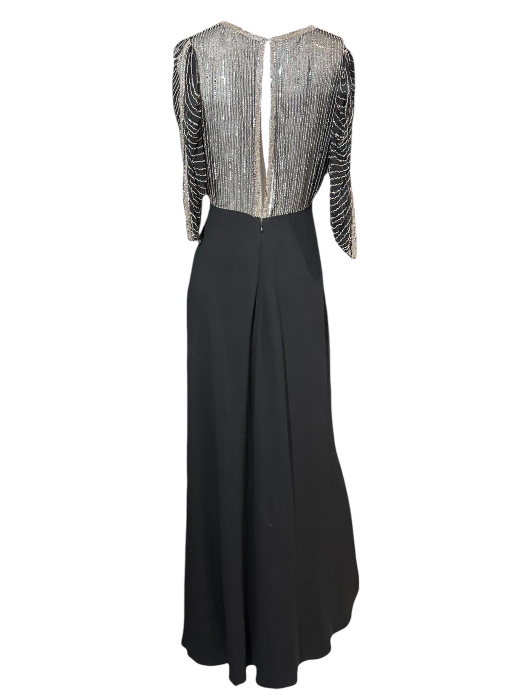 Ralph Lauren - Passerella Autunno 2011 - Abito in crepe nero con corpetto di perline a farfalla in vendita 8