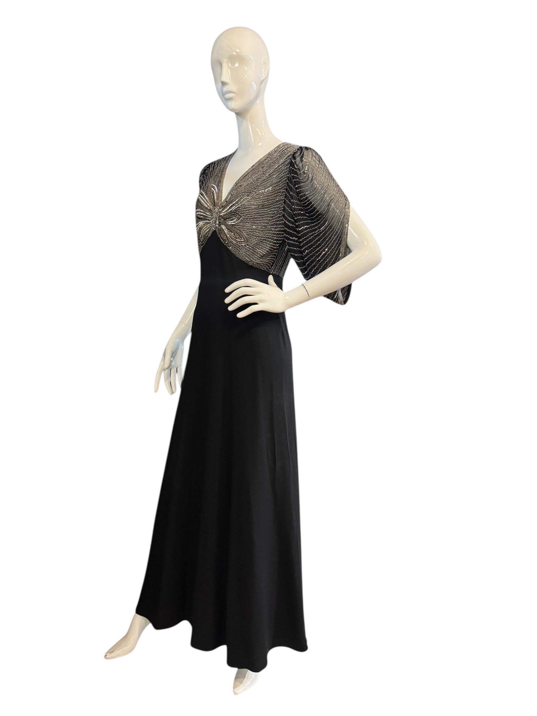 Ralph Lauren - Passerella Autunno 2011 - Abito in crepe nero con corpetto di perline a farfalla In condizioni Nuovo in vendita a Kingston, NY