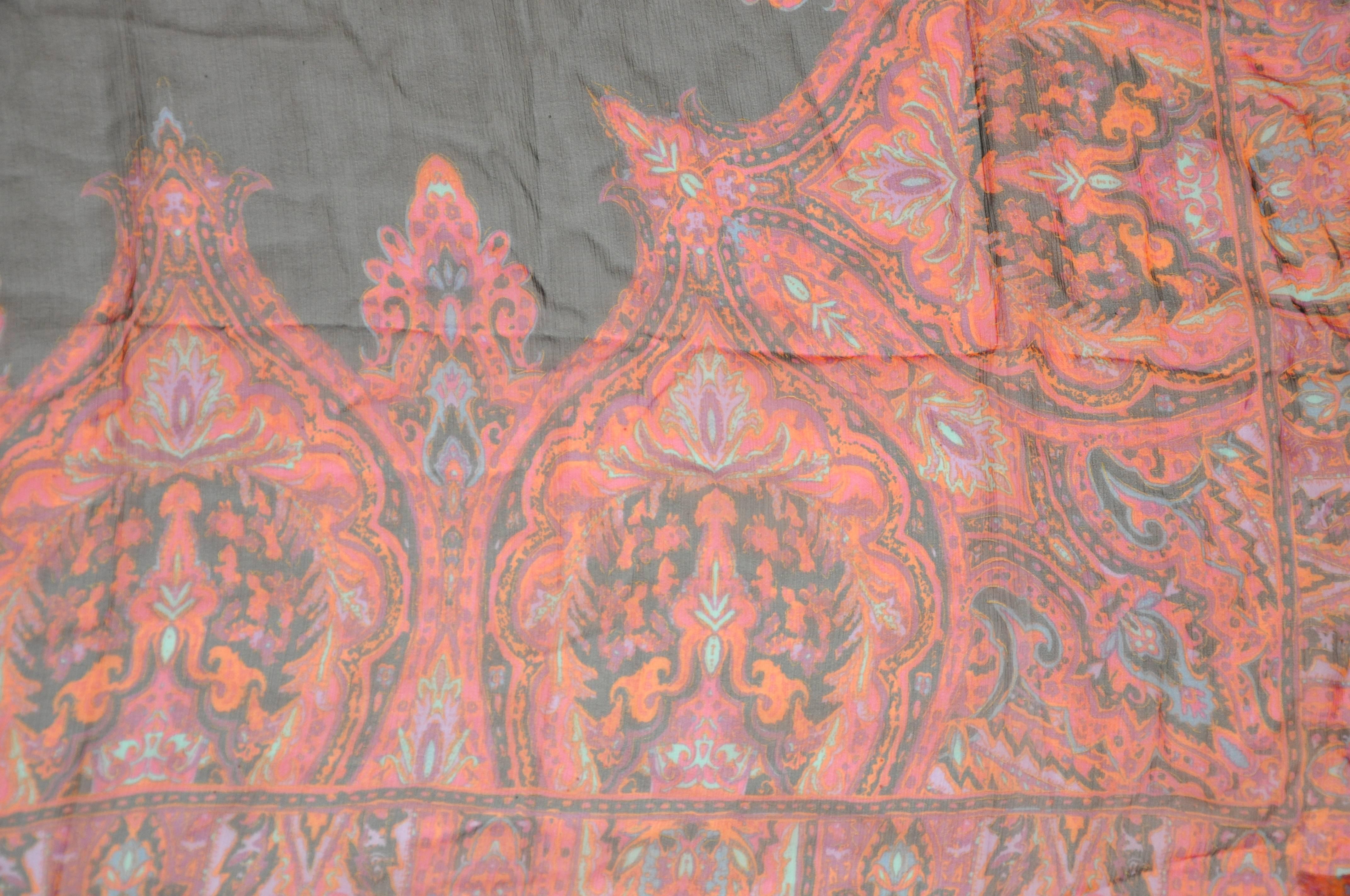 Ralph Lauren Fringed Multi-Color Paisley Bordered Silk Scarf with Black Center  In Good Condition For Sale In New York, NY