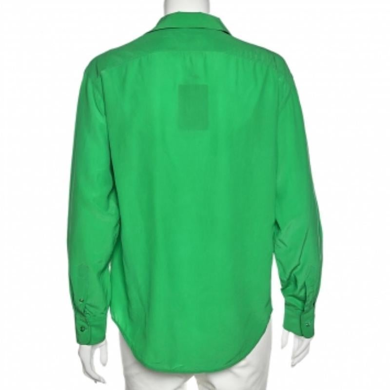 Ralph Lauren - Camicia in seta verde con taschino e bottoni sul davanti M In condizioni buone in vendita a Dubai, Al Qouz 2