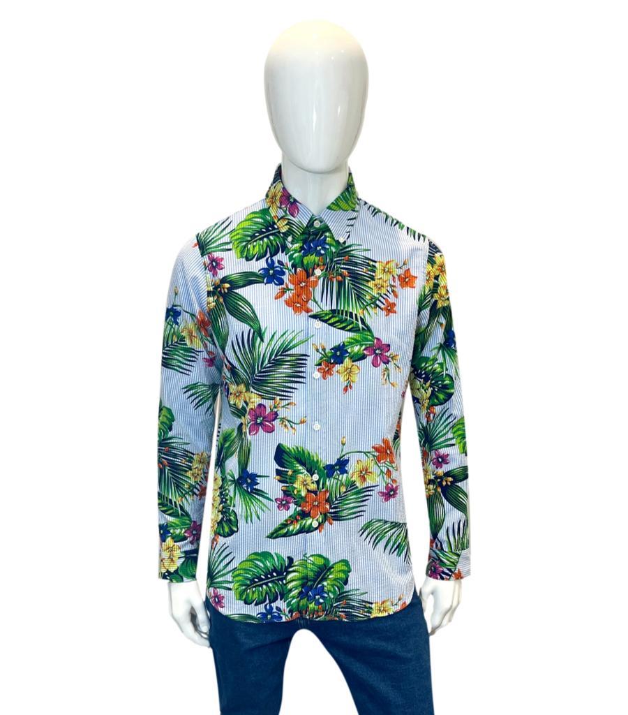 Ralph Lauren Hawaiian Print Shirt
Long sleeved shirt with logo buttoned centre closure an cuffs.
Detailed with tropical Hawaiian print through out.
Size - XL
Condition - Very Good
Composition - Cotton (Label missing but corresponds)

