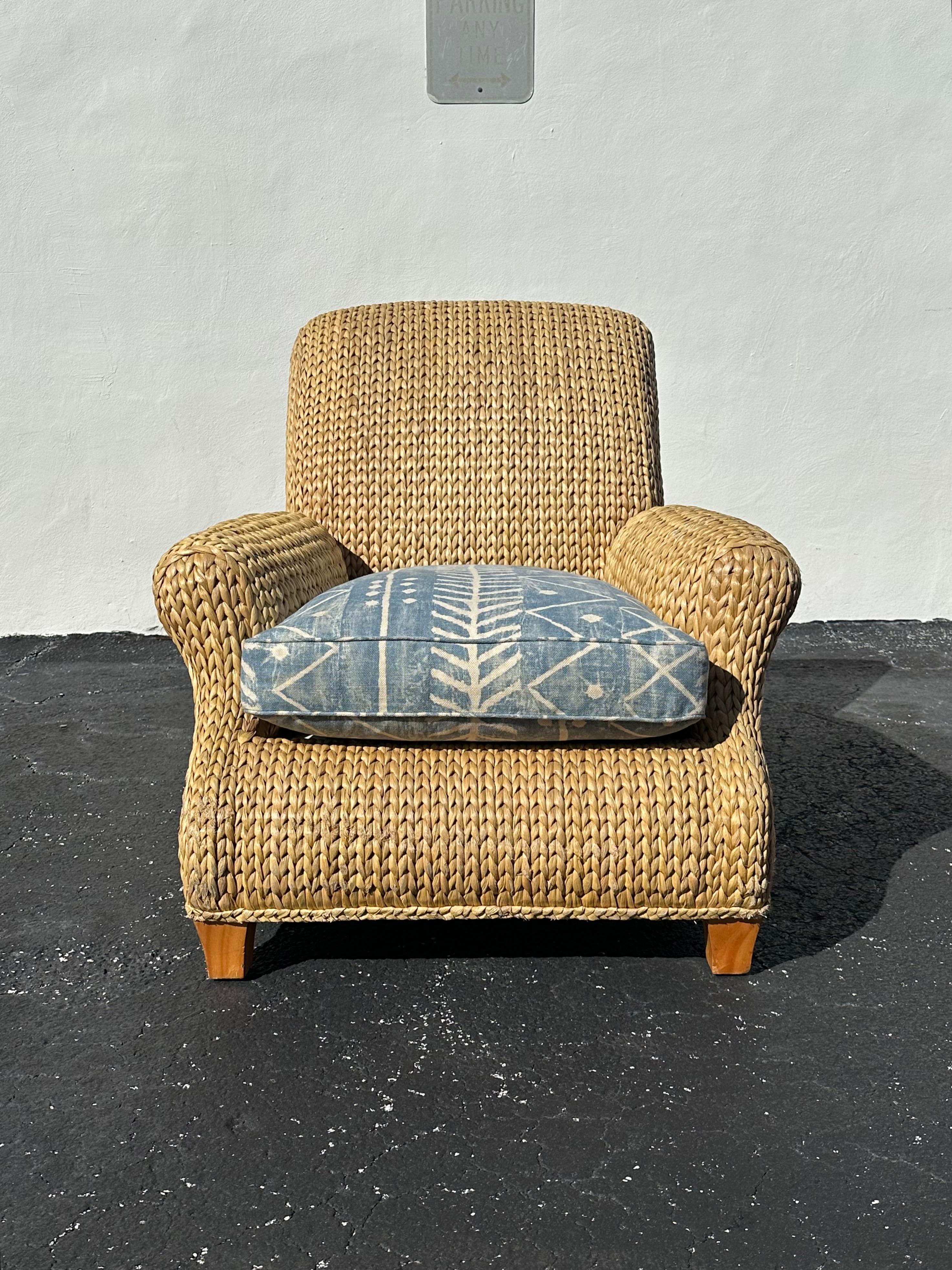 On offer on this occasion is one of the most stunning and rare, Ralph Lauren weaved seagrass chair you could hope to find. Outstanding design is exhibited throughout. The beautiful chair is statement piece and packed with personality!! Just look at