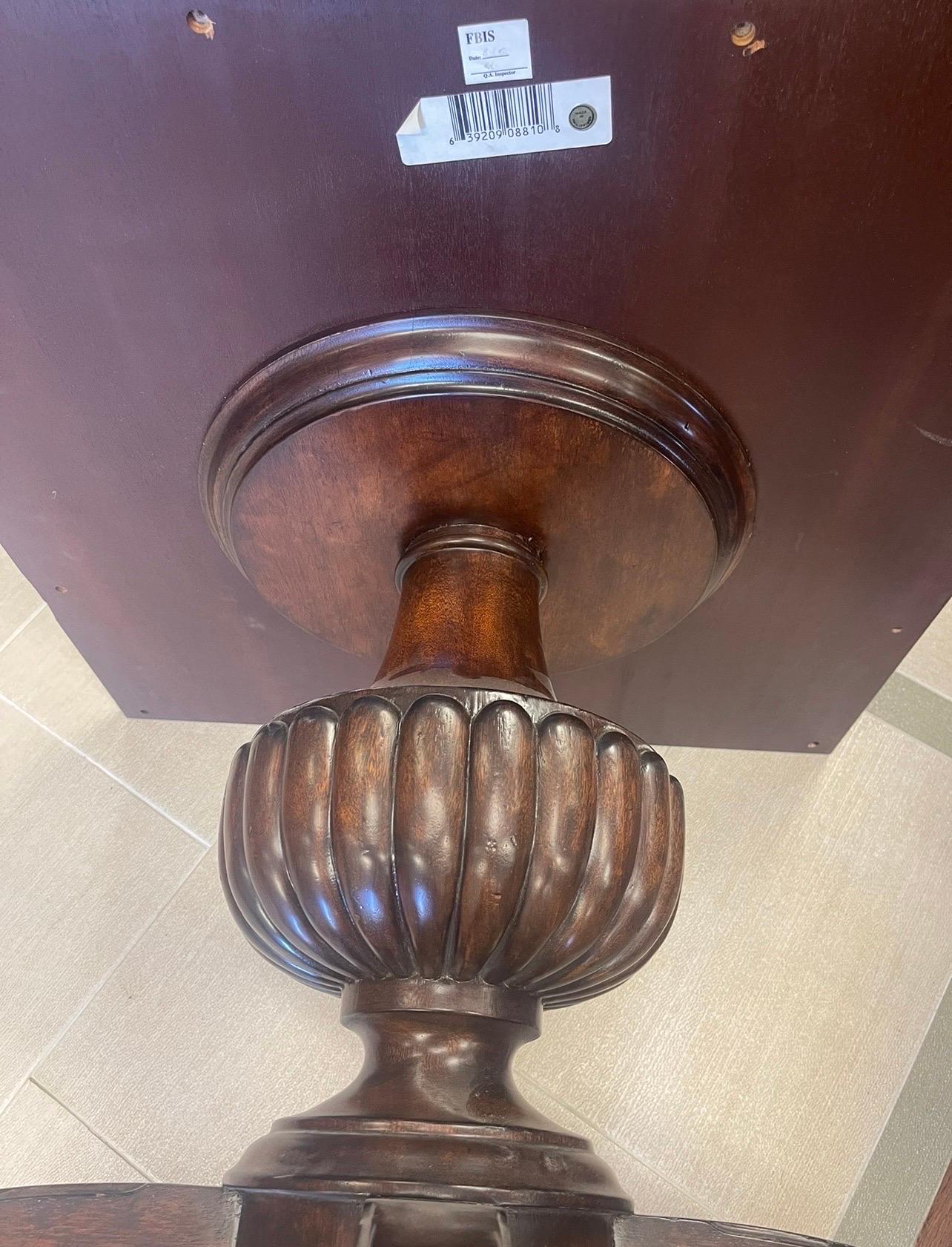Ralph Lauren Henredon Round Mahogany Single Pedestal Circular Dining Room Table  4