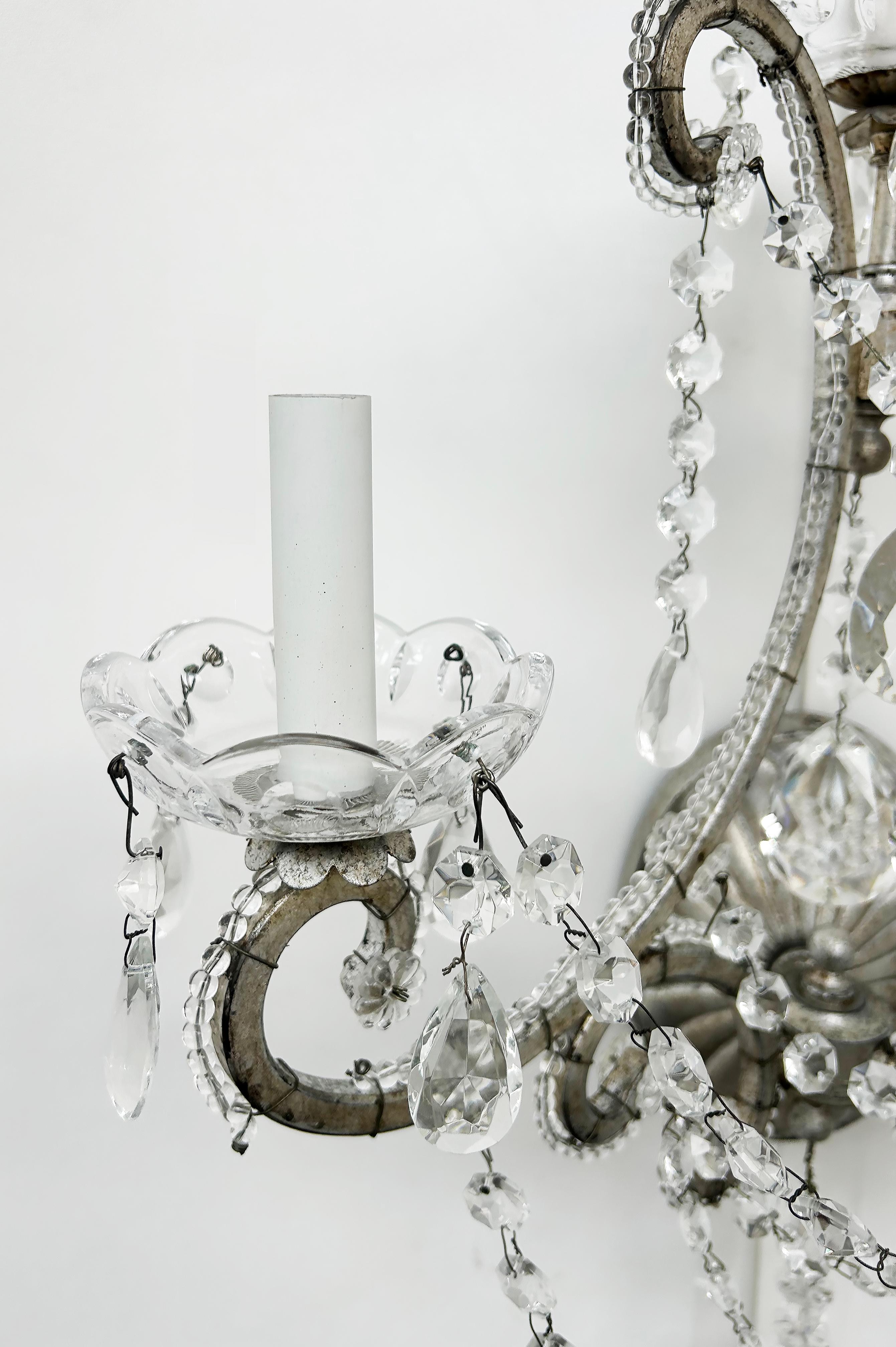 Ralph Lauren Home - Applique in cristallo argentato con bordatura in vetro, 2 coppie disponibili in vendita 1