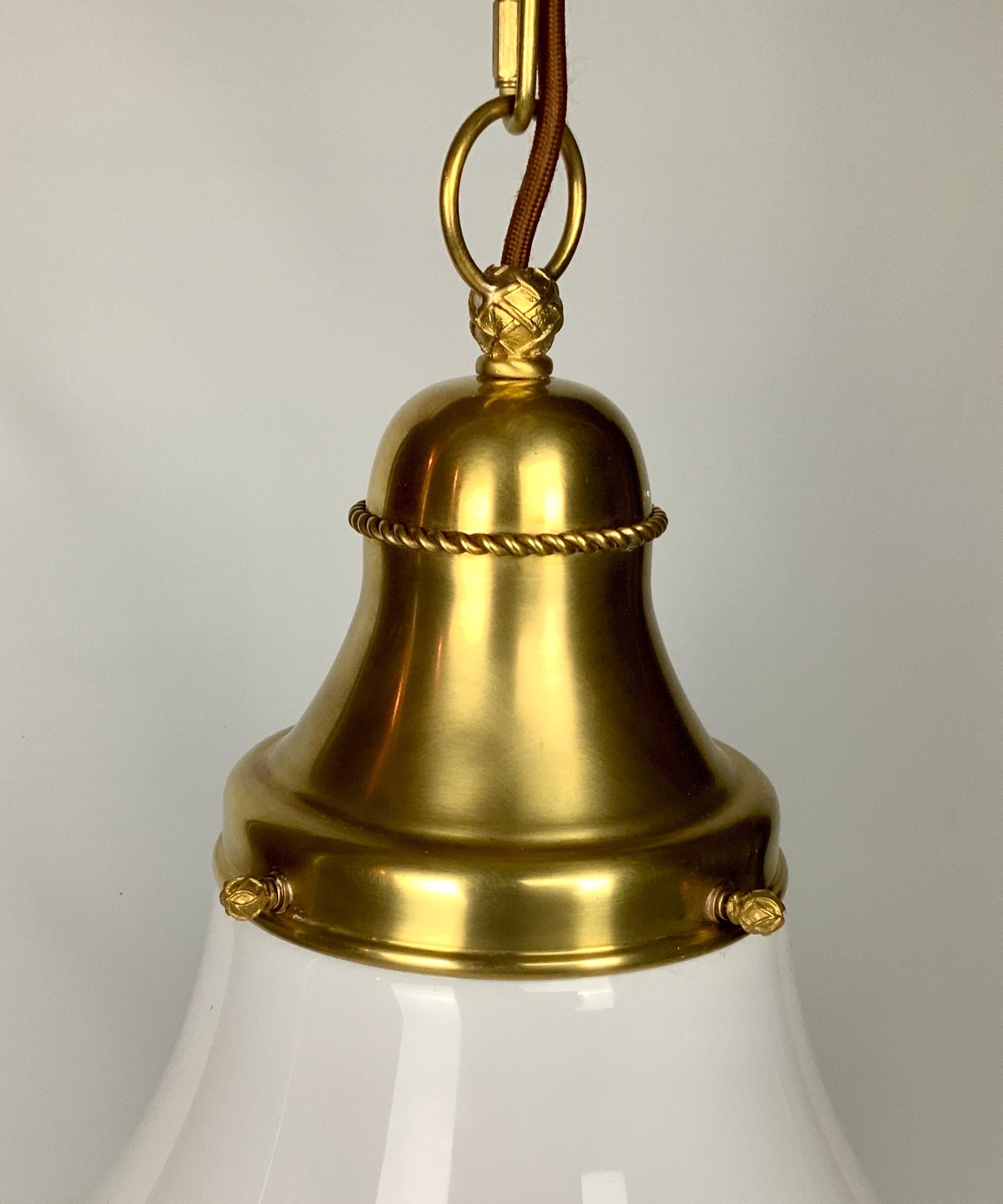 Ralph Lauren Home Visual Comfort Xavier Brass Pendant Light  In Good Condition For Sale In Haddonfield, NJ