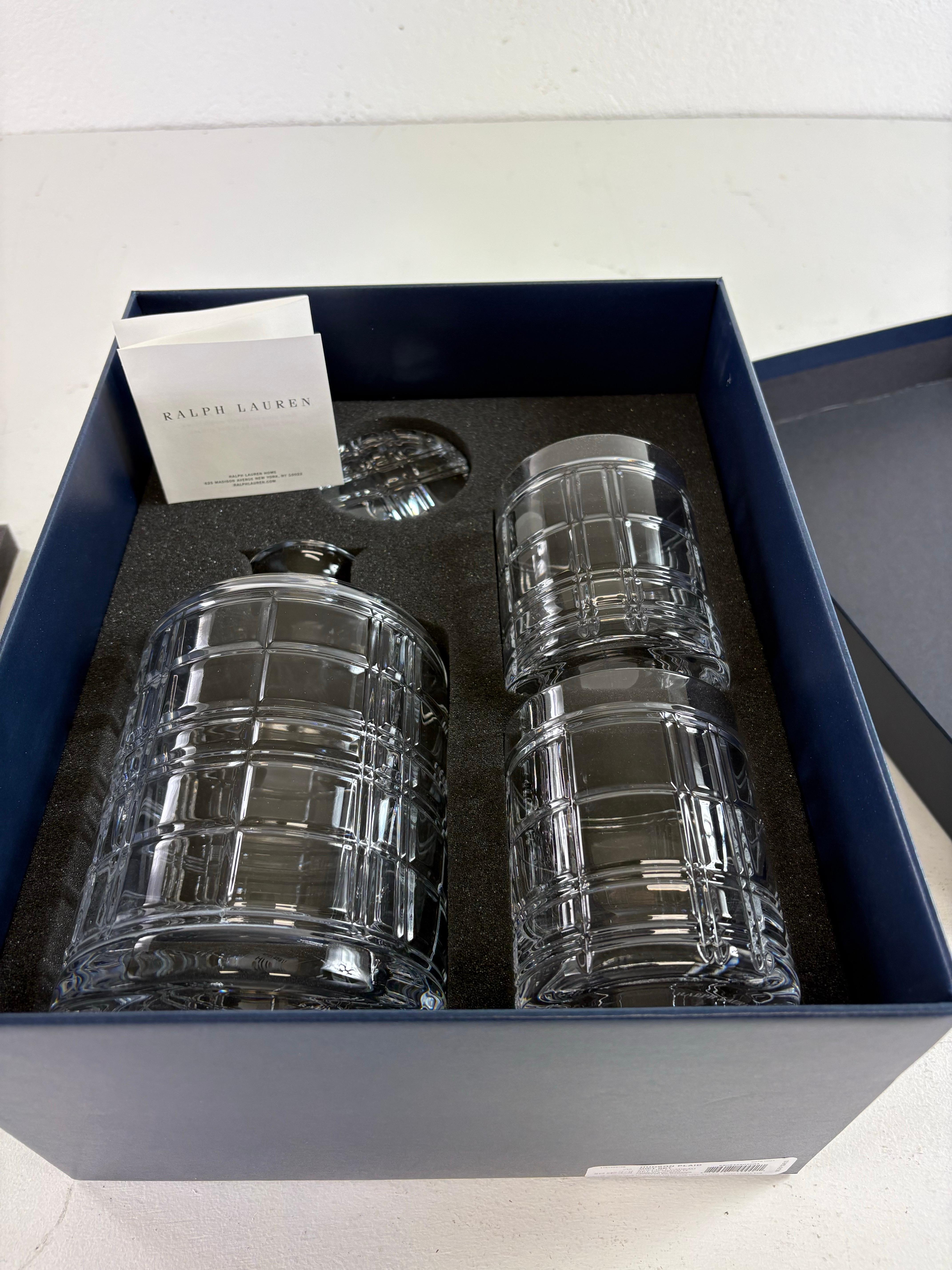 Ralph Lauren Hudson plaid cut Crystal decanter gift box. For Sale 6