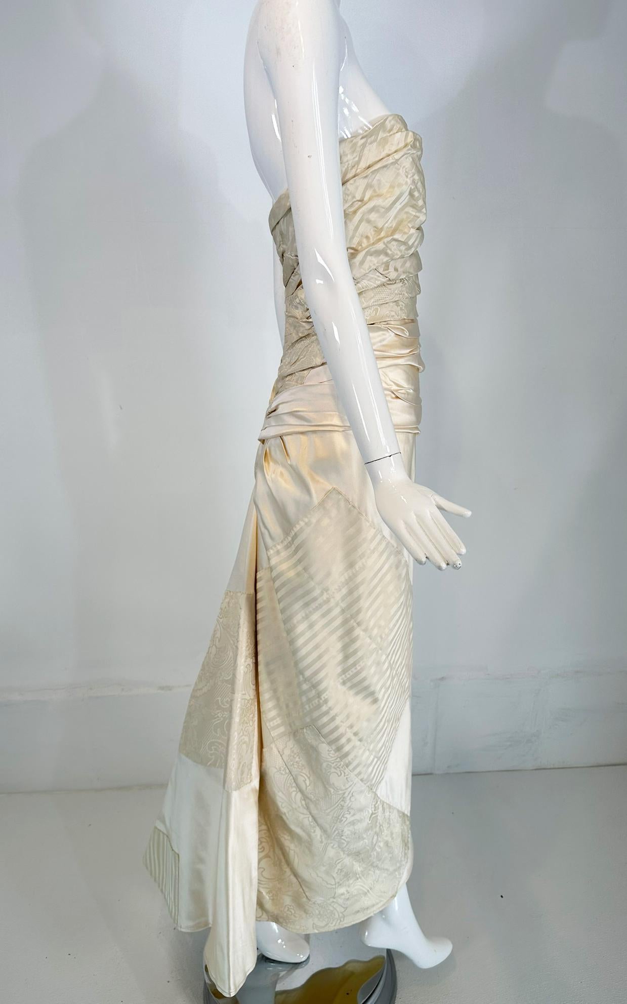 Ralph Lauren Ivory Silk Ruched Strapless Fish Tail Gown With Mix Woven Squares In Good Condition In West Palm Beach, FL