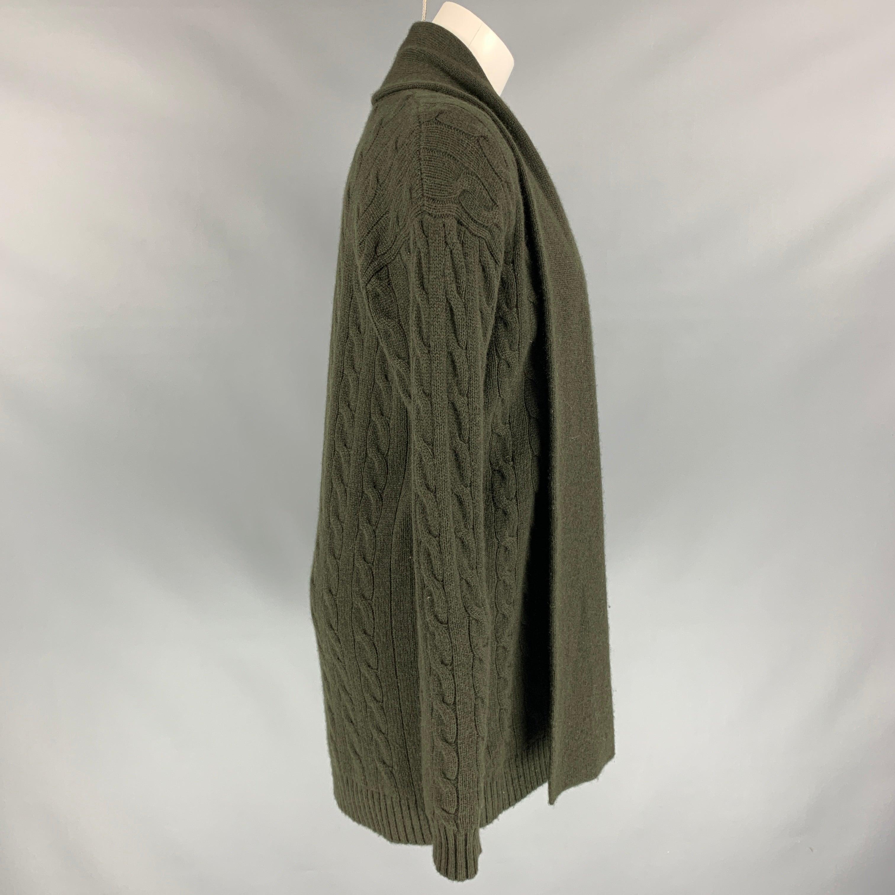 RALPH LAUREN Label Size S Forest Green Cable Knit Cashmere Shawl Collar Cardigan In Good Condition For Sale In San Francisco, CA