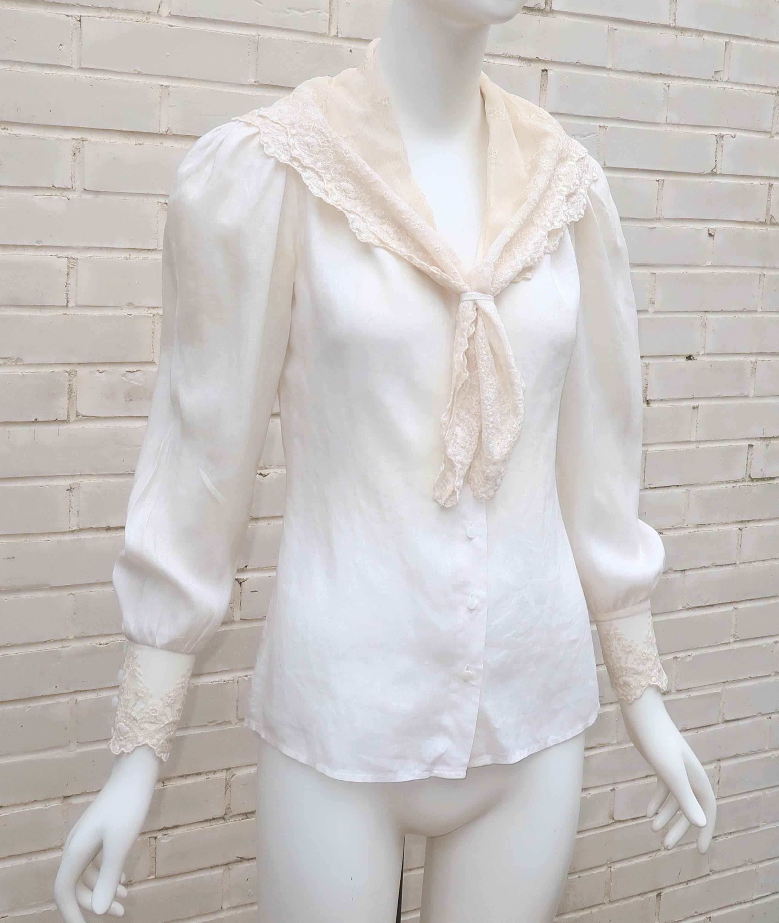 Women's RALPH LAUREN Linen & Lace Blouse, 1980’s