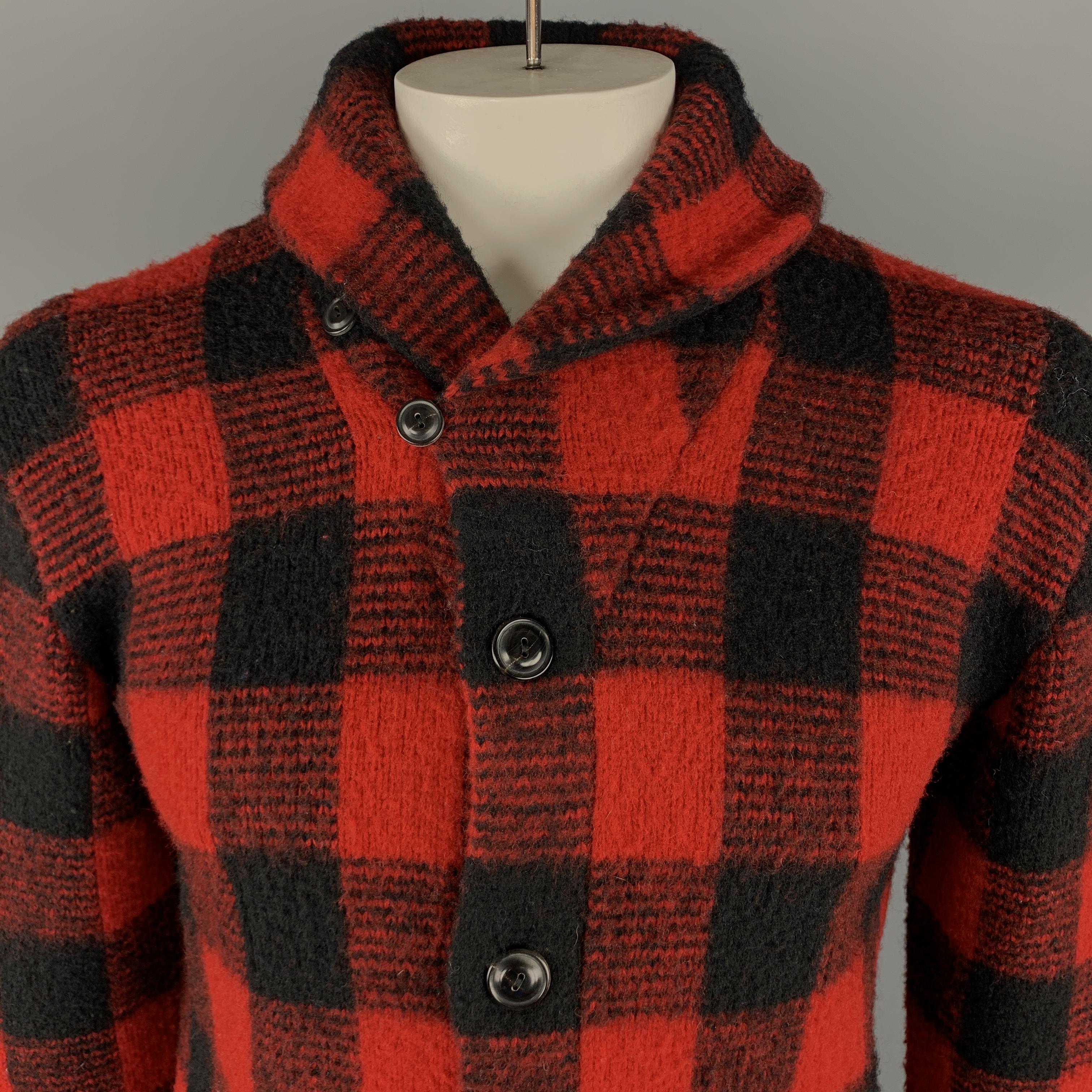 RALPH LAUREN Jacket comes in red and black tones in a buffalo plaid wool material, with a shawl collar, five buttons at closure, patch pockets, and leather elbow patches.
 
Excellent Pre-Owned Condition.
Marked: M
 
Measurements:
 
Shoulder: 19.5