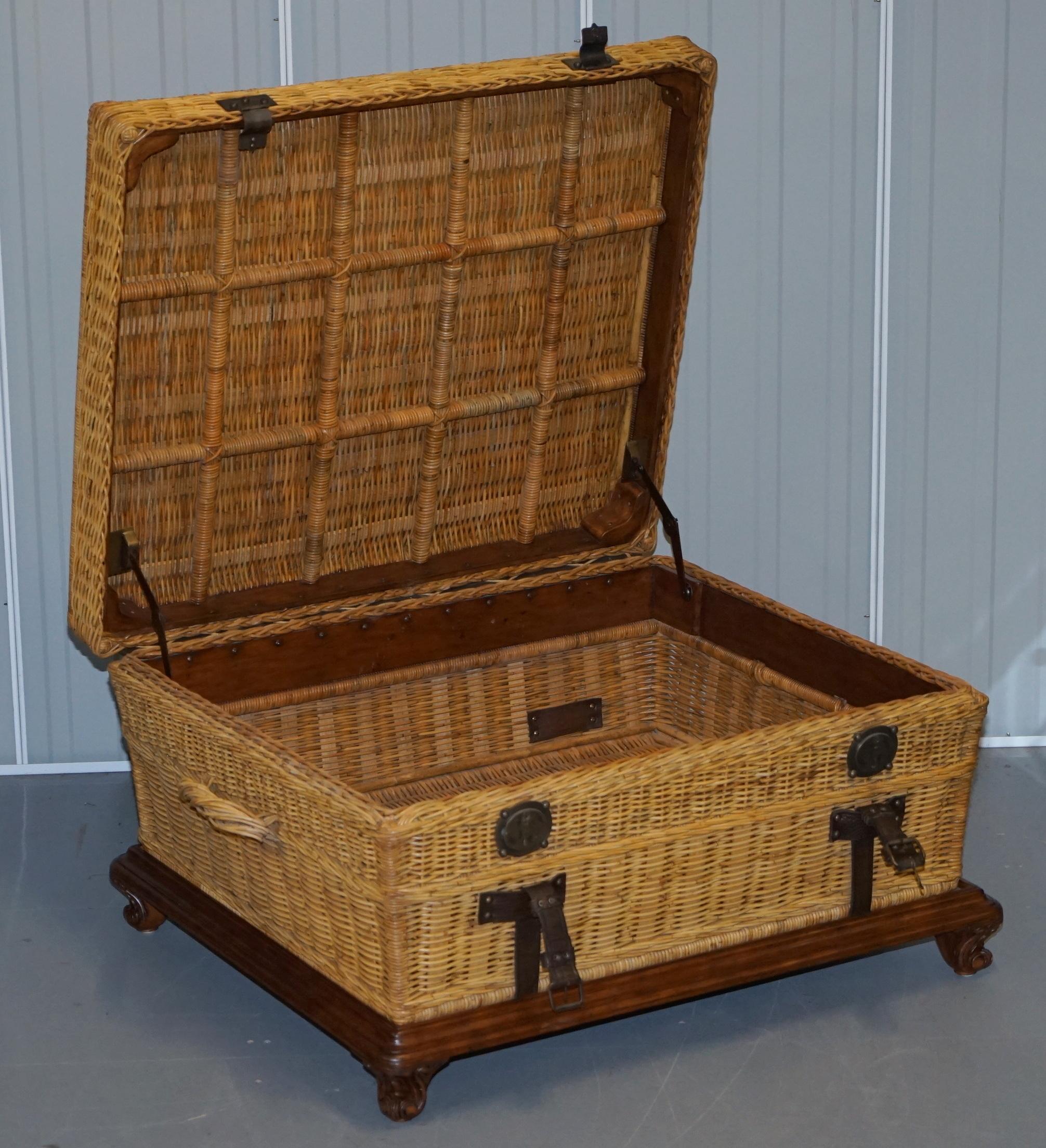 Ralph Lauren Marseilles Wicker Luggage Trunk Coffee Table Huge Internal Storage 7