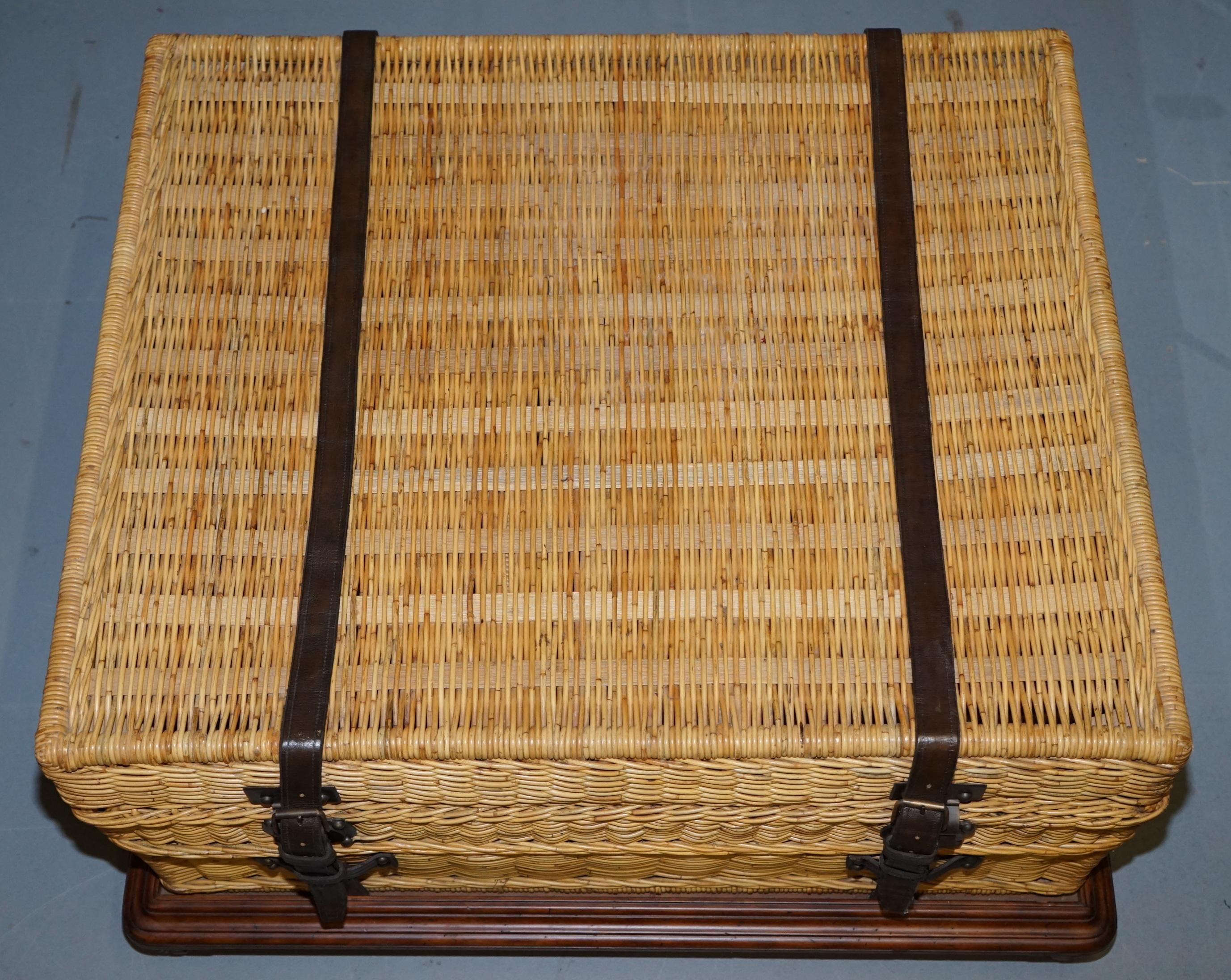 wicker trunk coffee table