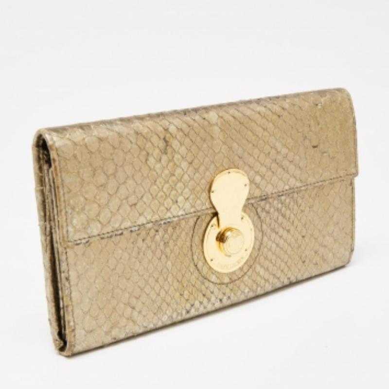 Ralph Lauren Metallic Gold Python Leder Ricky Continental Geldbörse im Zustand „Relativ gut“ im Angebot in Dubai, Al Qouz 2