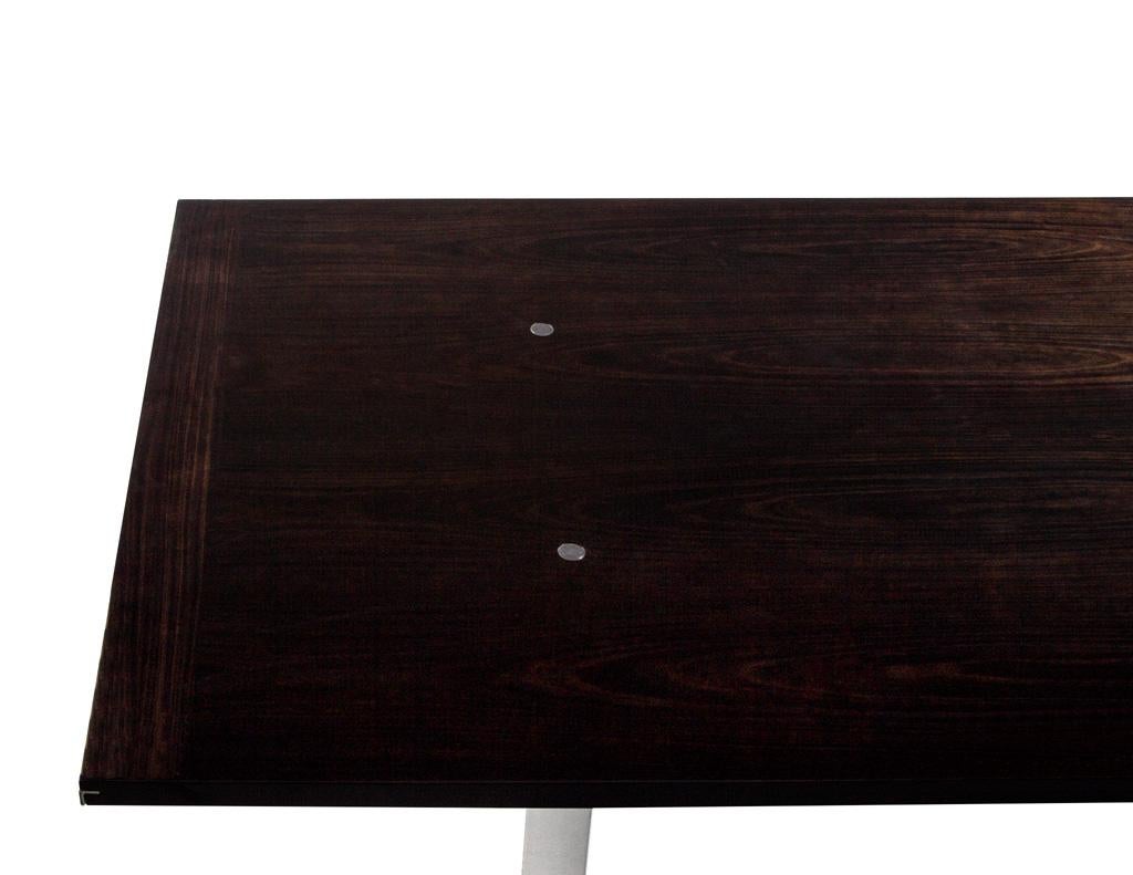 Table de salle à manger moderne Ralph Lauren en acajou et acier inoxydable en vente 6
