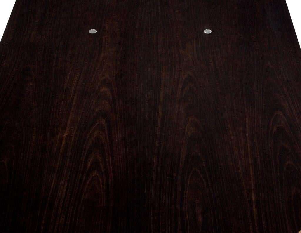 Table de salle à manger moderne Ralph Lauren en acajou et acier inoxydable en vente 7