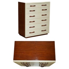 Commodes and Chests of Drawers