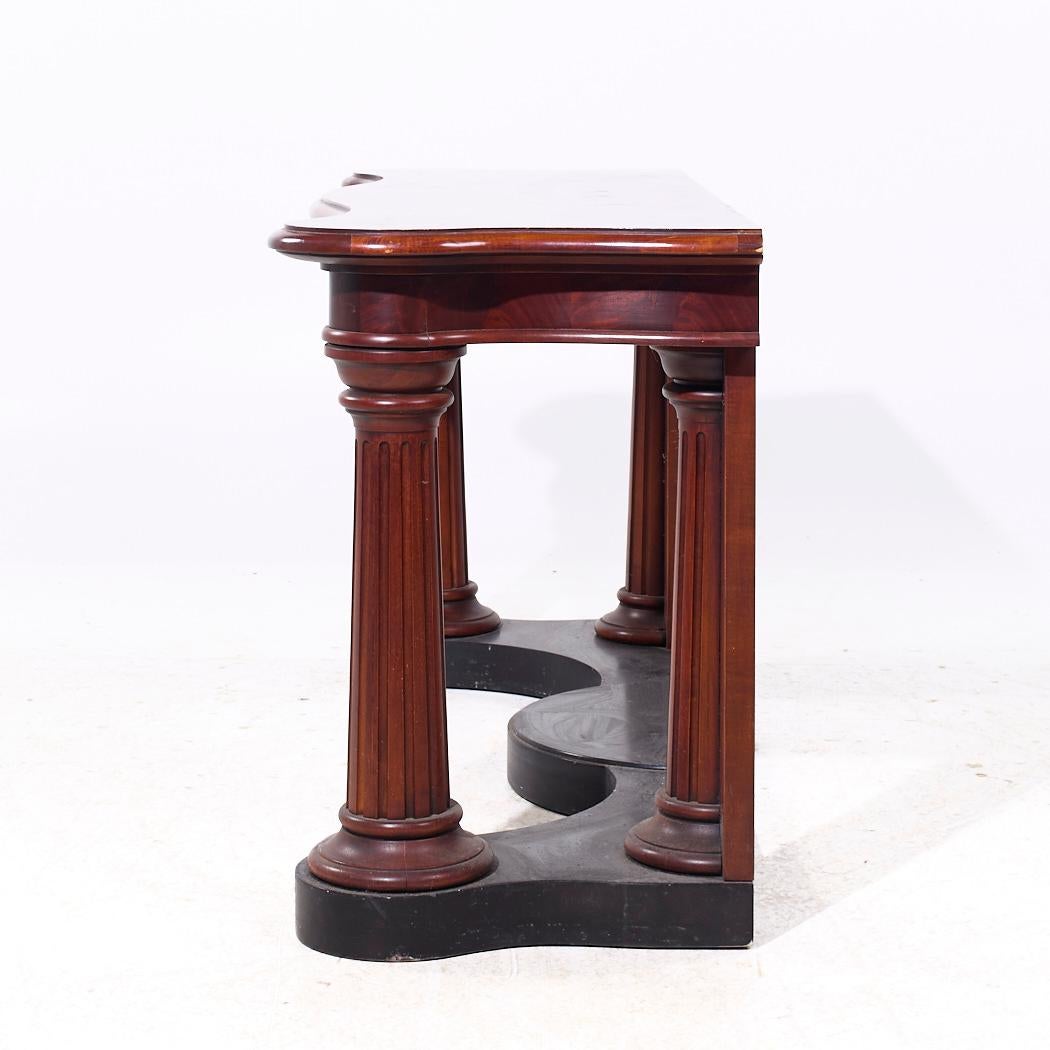 Ralph Lauren Neoclassical Flame Mahogany Console Entry Table Bon état - En vente à Countryside, IL