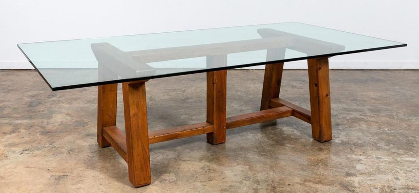 Ralph Lauren North Atlantic Coast Dining Table In Good Condition In Lake Worth, FL