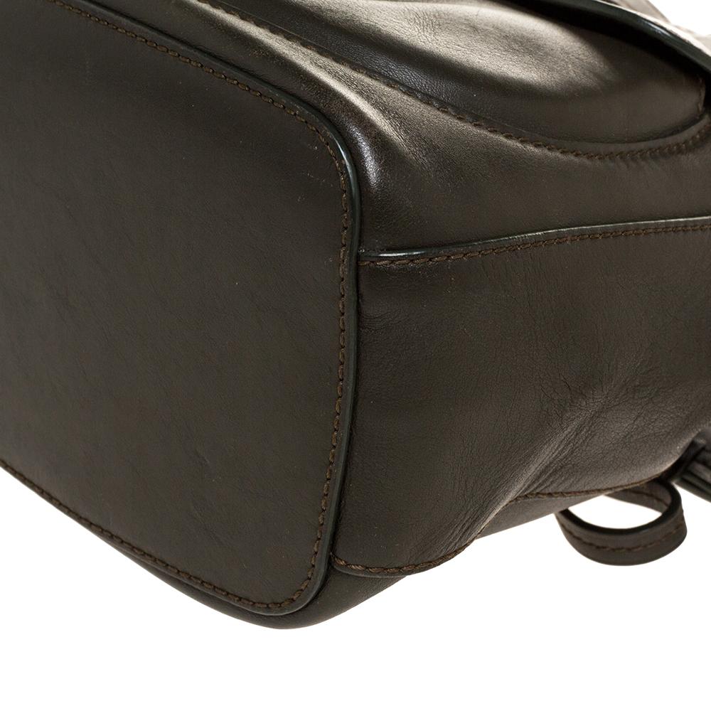 Ralph Lauren Olive Green Leather Ricky Drawstring Bucket Bag In Good Condition In Dubai, Al Qouz 2