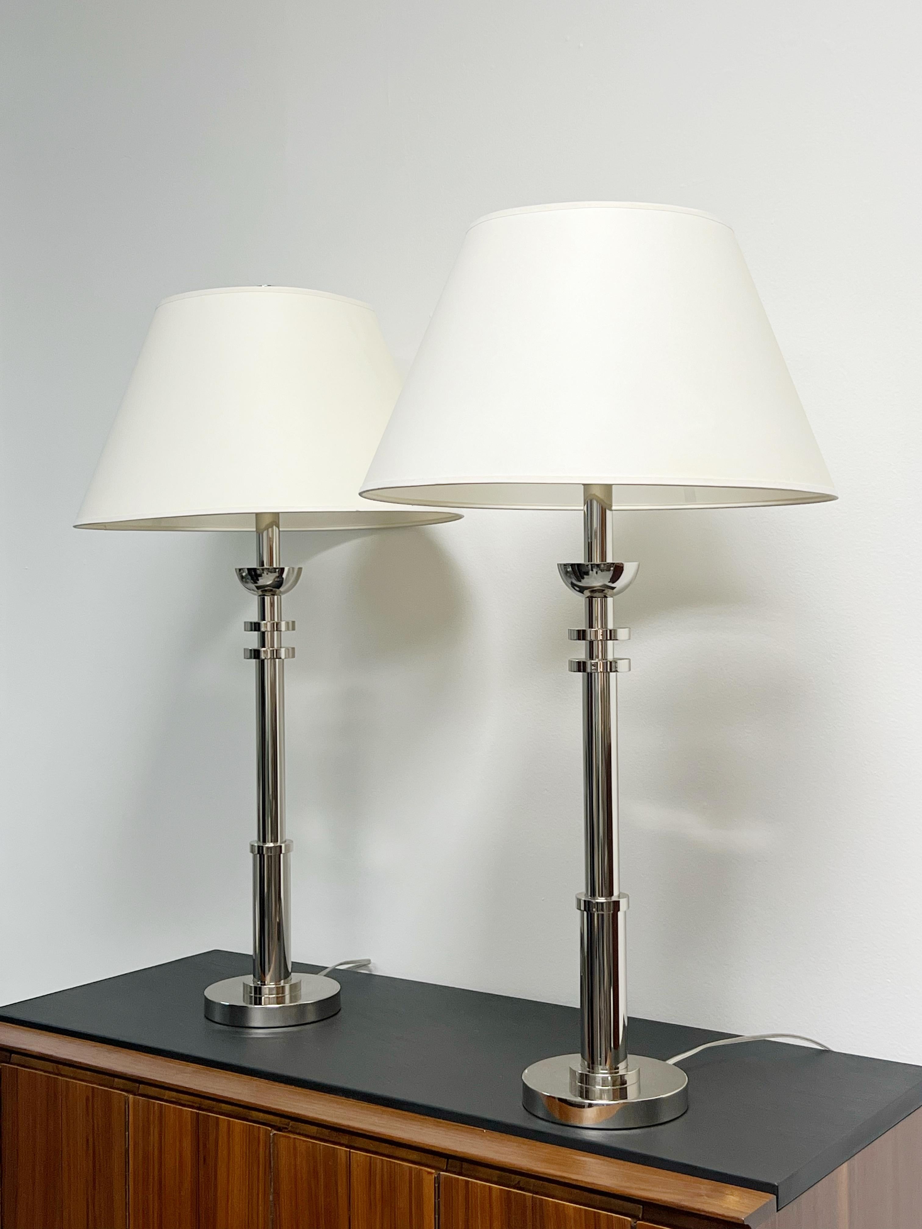 Americano Ralph Lauren Coppia di lampade da tavolo in nichel Art Deco in vendita