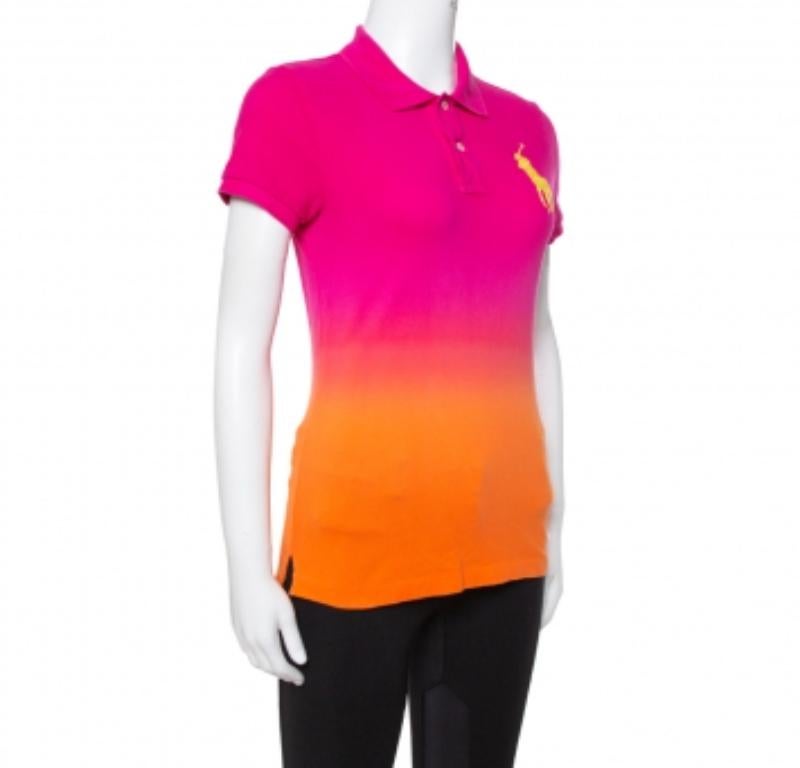 Keep your casual preppy look stylish with this polo T-shirt from Ralph Lauren. Made from lightweight cotton, this ombre pink t-shirt features a classic collar and a button-up front. The short sleeves look smart.