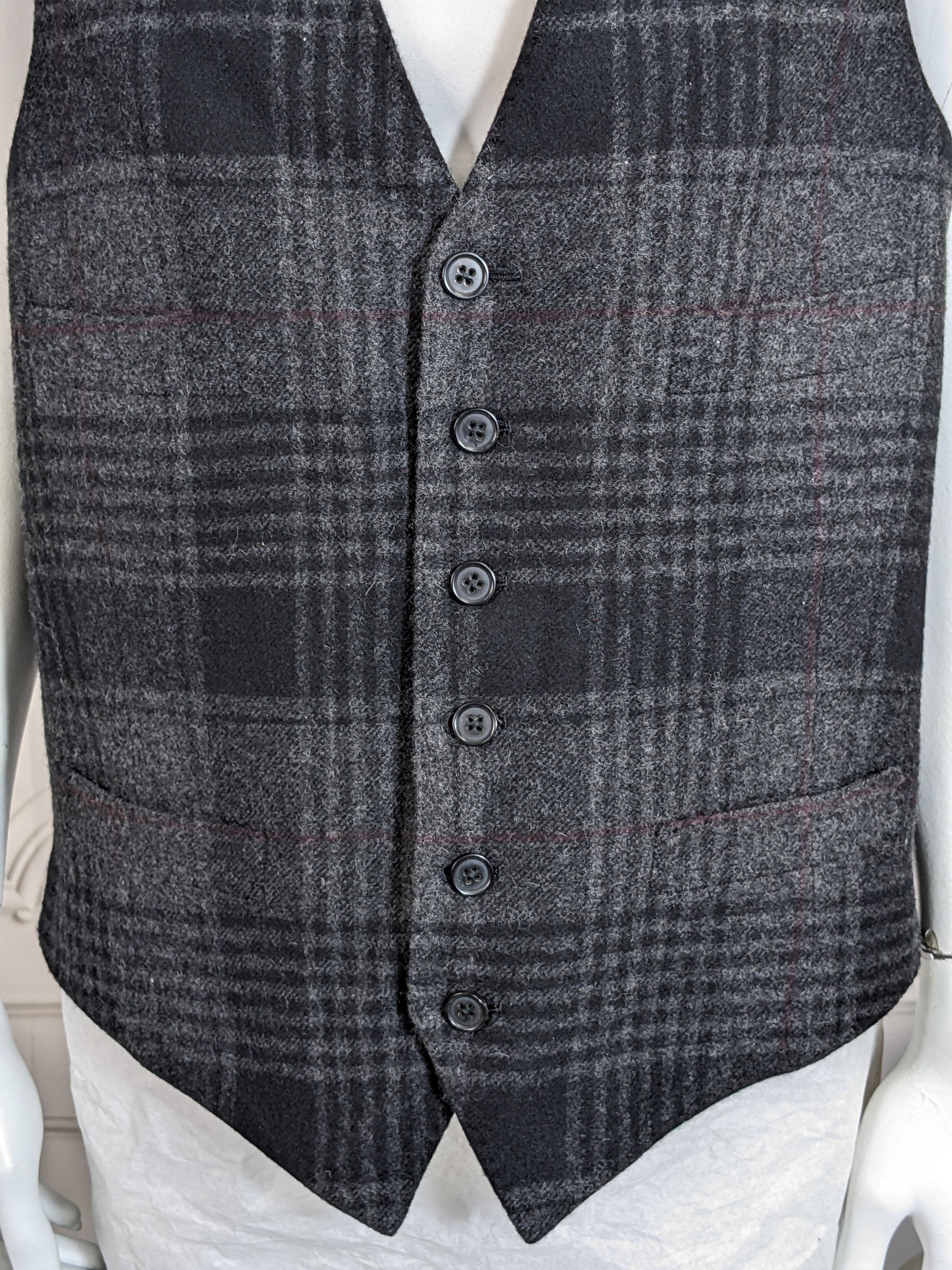 Noir Gilet en cachemire à carreaux pour hommes de Ralph Lauren, Label violet en vente