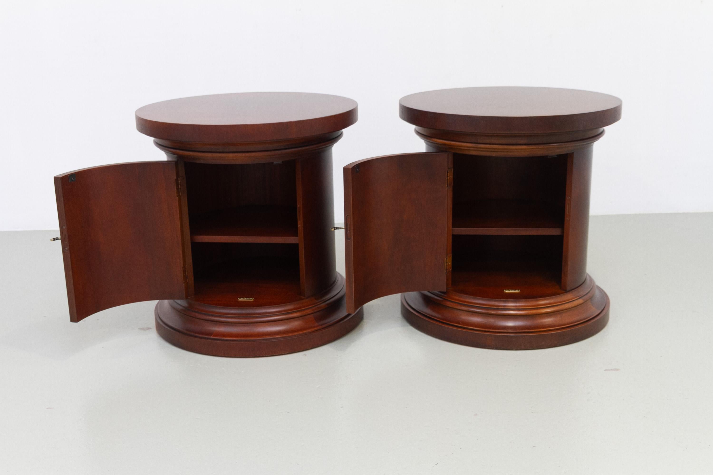 Italian Ralph Lauren Polo Mahogany Bedside Tables, 1990s. Set of 2. For Sale