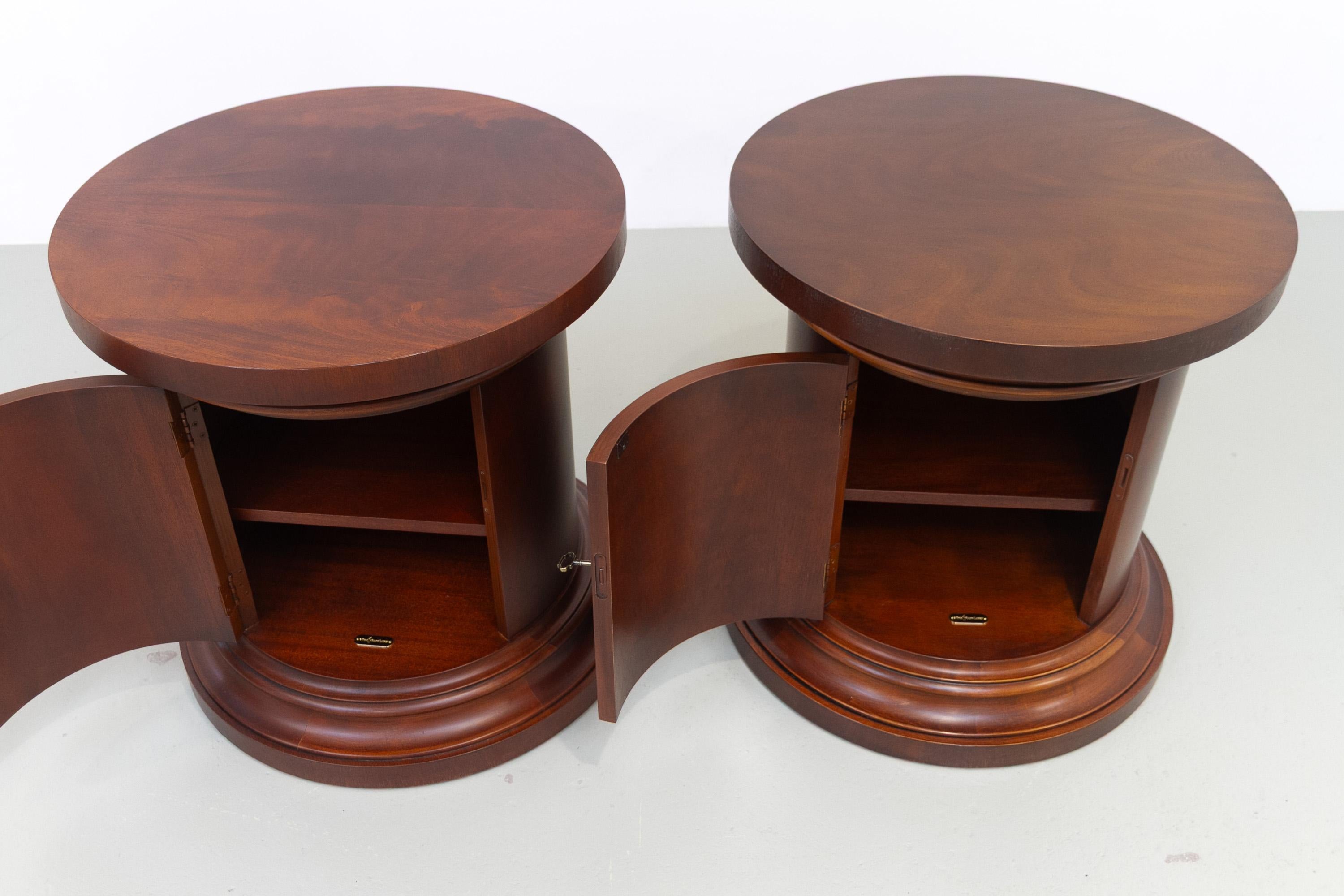 Ralph Lauren Polo Mahogany Bedside Tables, 1990s. Set of 2. In Good Condition For Sale In Asaa, DK