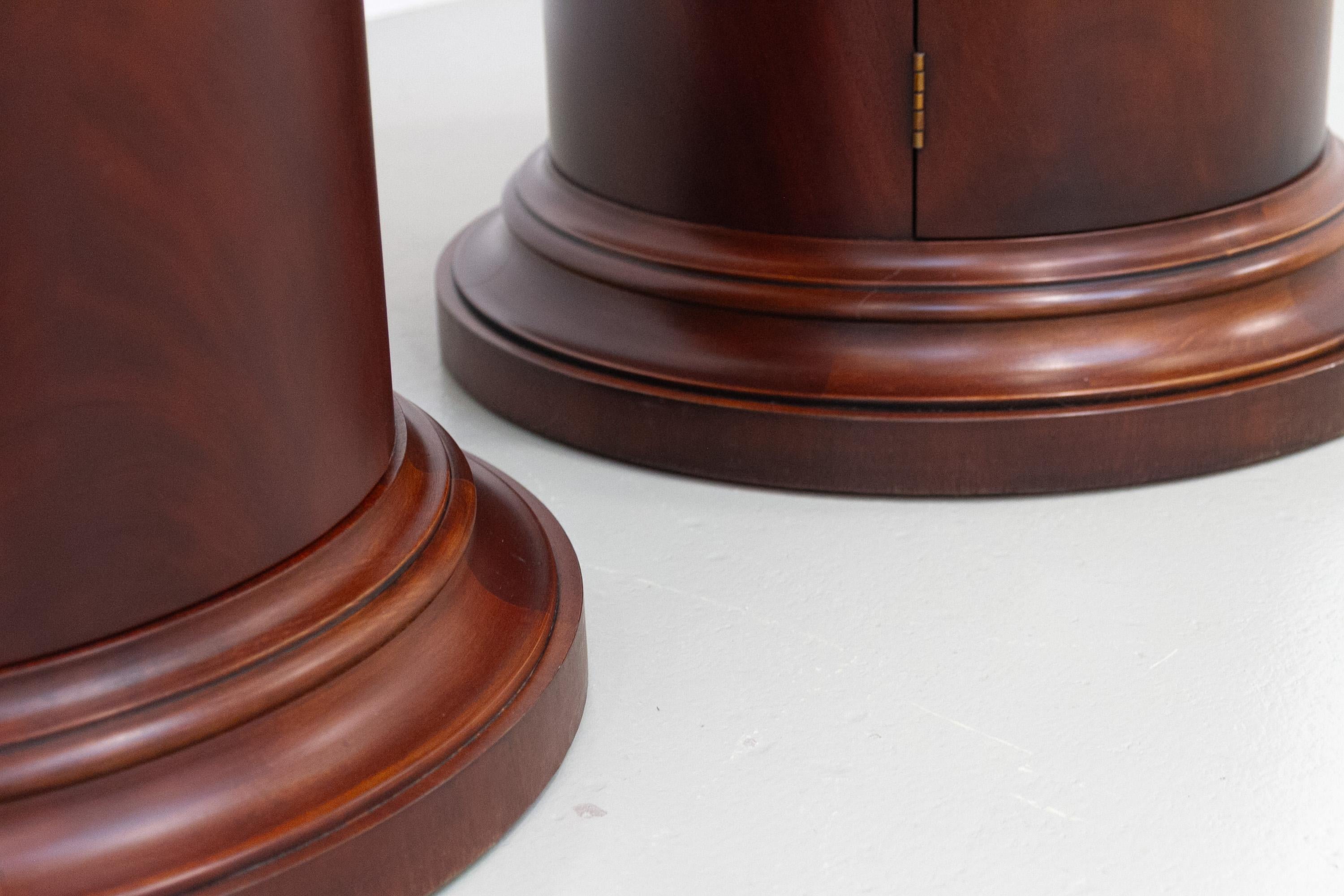 Ralph Lauren Polo Mahogany Bedside Tables, 1990s. Set of 2. For Sale 2