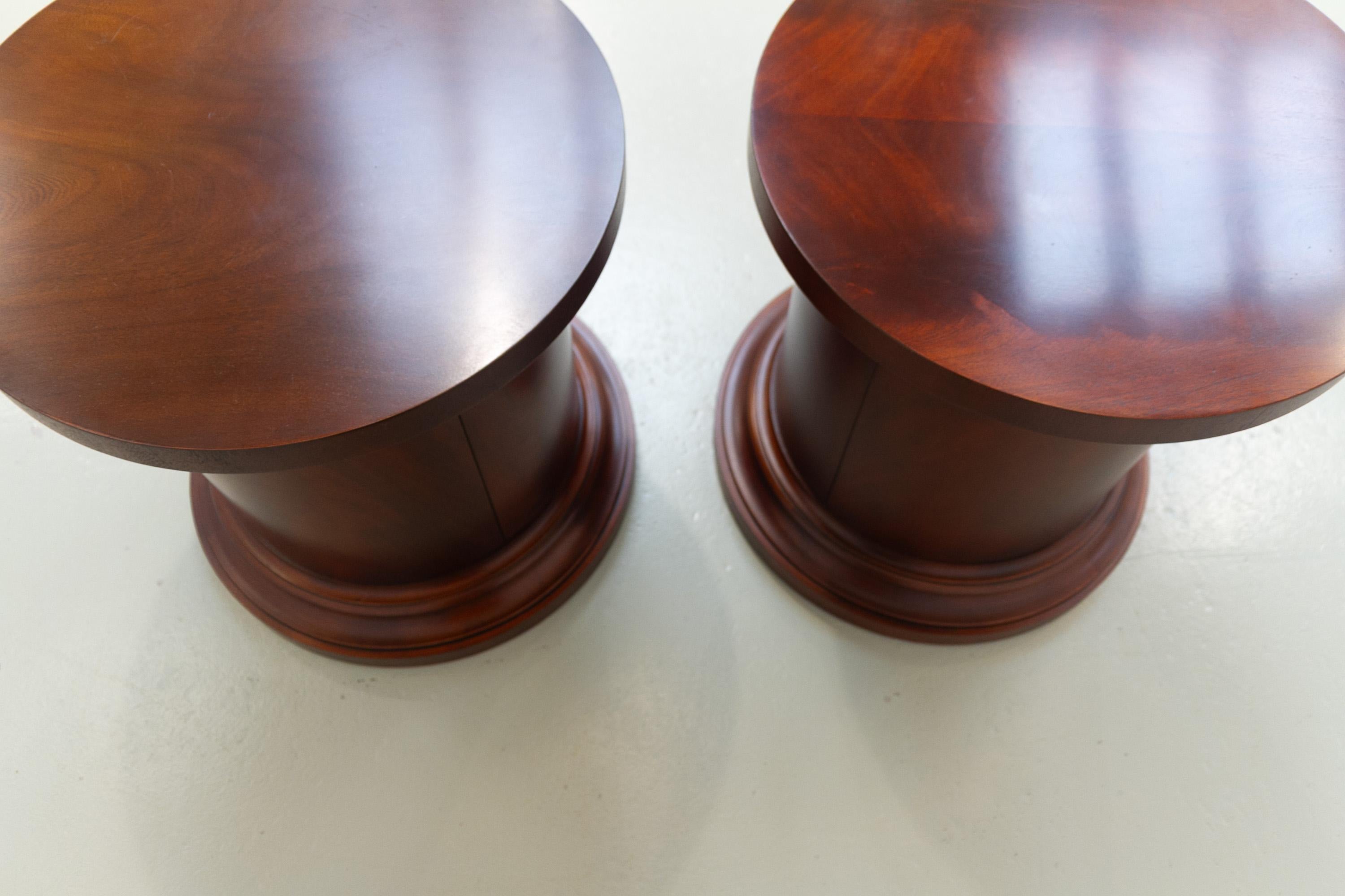 Ralph Lauren Polo Mahogany Bedside Tables, 1990s. Set of 2. For Sale 3