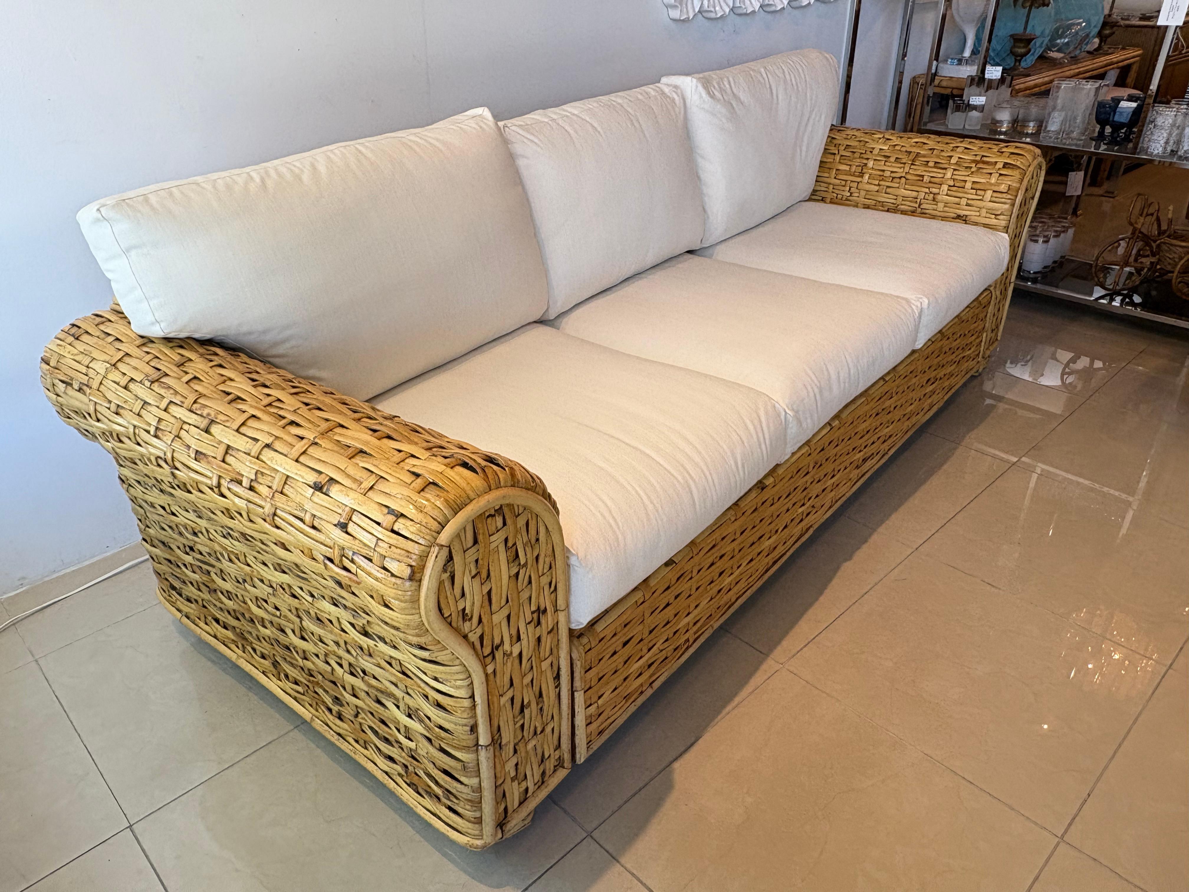 Ralph Lauren Polo Organic Woven Rattan Wicker Coastal Sofa 20th Century In Good Condition For Sale In West Palm Beach, FL