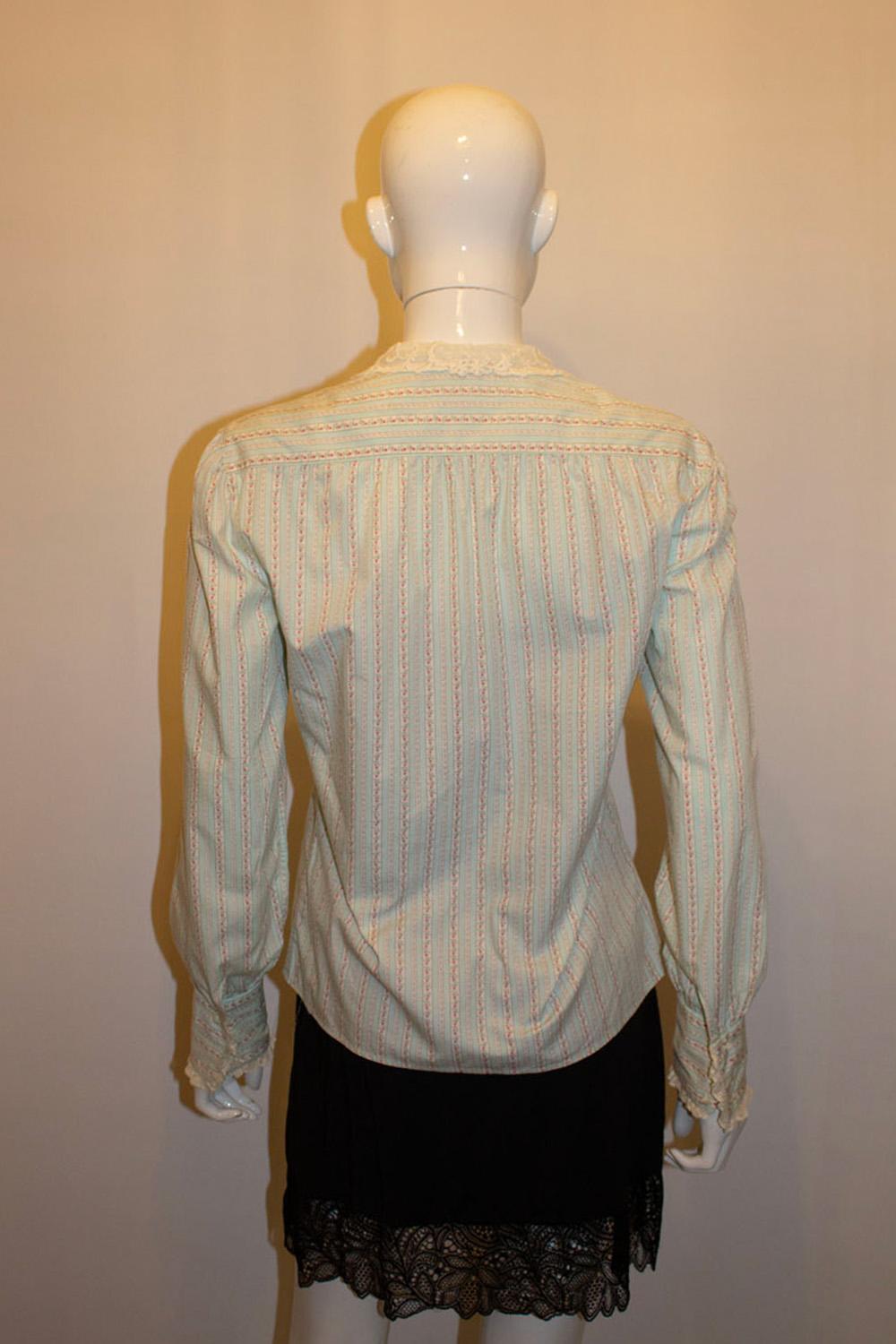 Ralph Lauren , Pretty vintage shirt with lace trim In Good Condition For Sale In London, GB