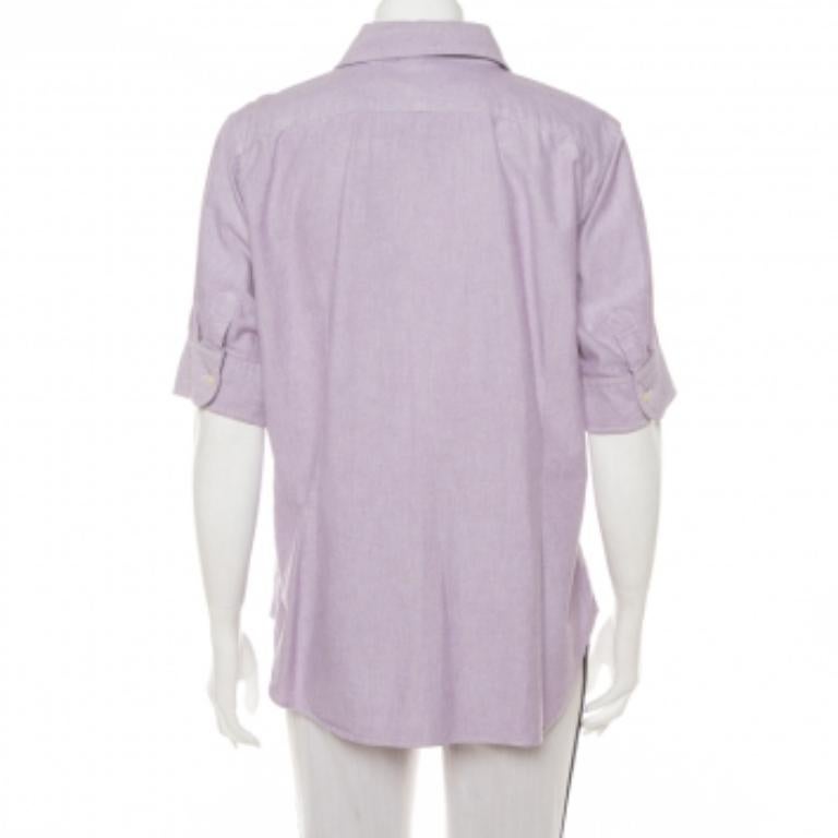Ralph Lauren's craftsmanship and attention to detail are evident in this classy shirt. Made from cotton in a purple shade, the creation is adorned with buttons and the logo on the front. Finished off with short sleeves, it can be paired with denim