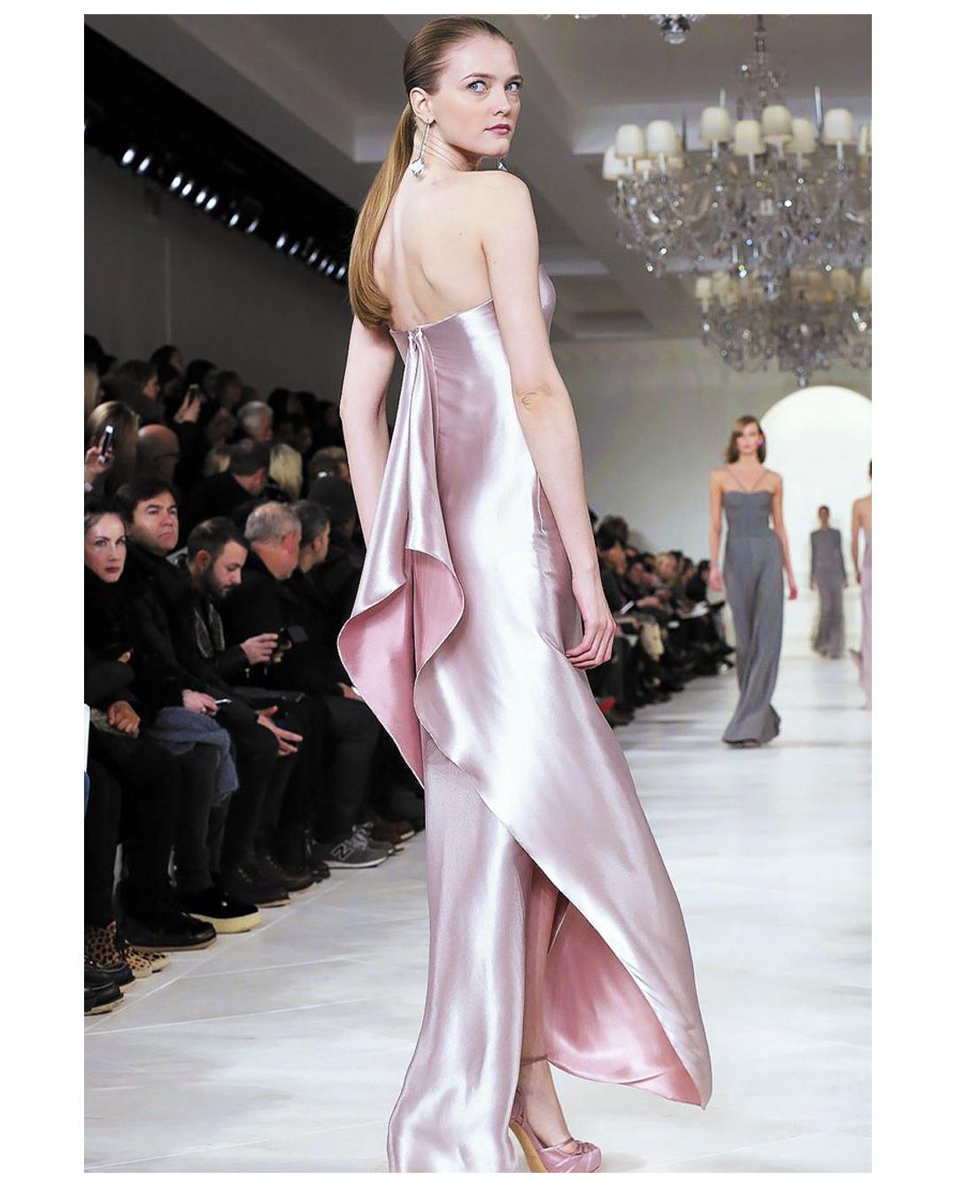 LOVE LALI VINTAGE

Ralph Lauren Fall 2014 strapless gown
Named the 'Suzette' evening gown, the dress is listed on the label as pink, but I would say it is cross between pink and lilac
The fabric is quite beautiful, it is a metallic fabric so it