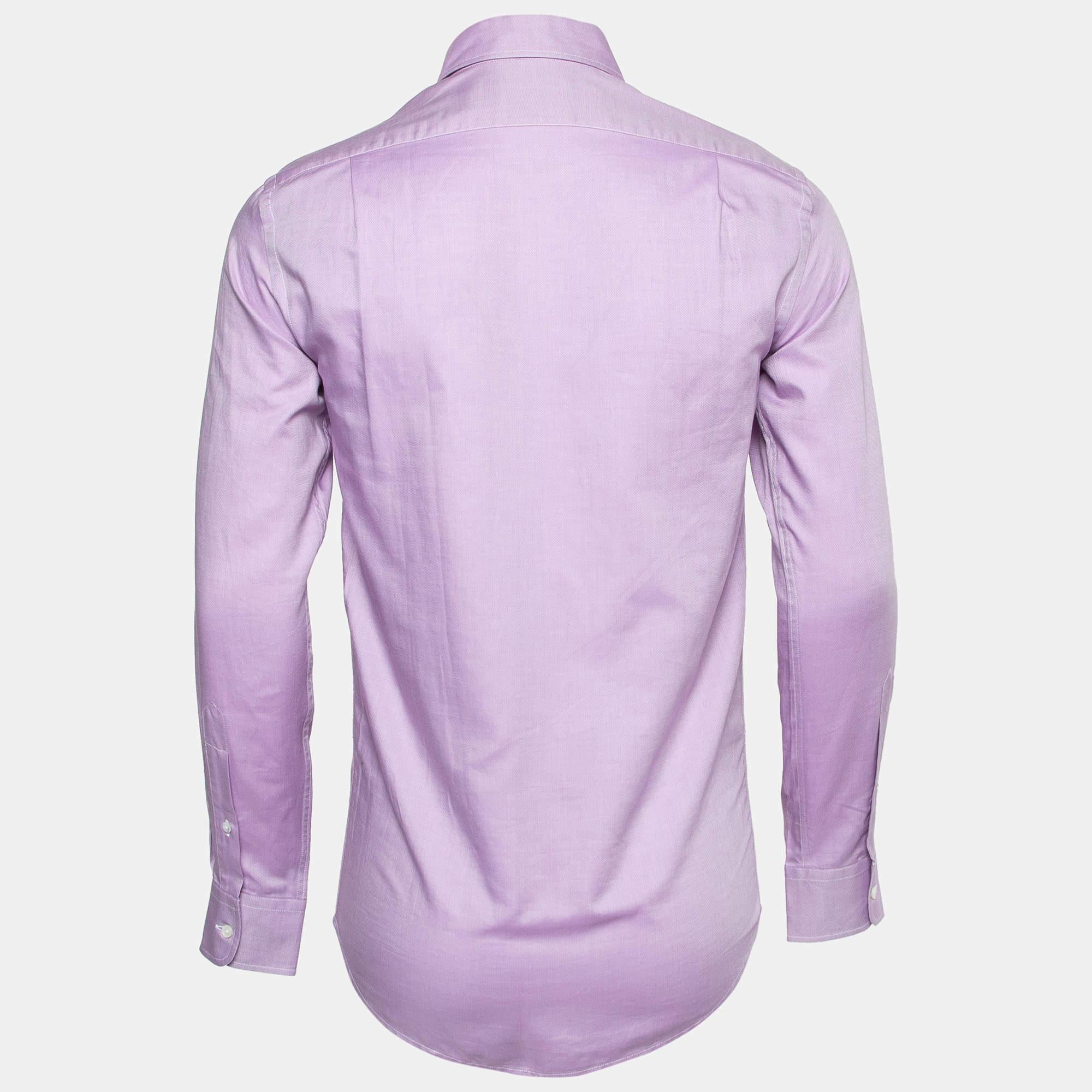 Shirts are an indispensable part of a wardrobe so this brand brings you a creation that is both versatile and stylish. It has been tailored from quality material in a versatile shade. The shirt is detailed with signature elements and a comfortable