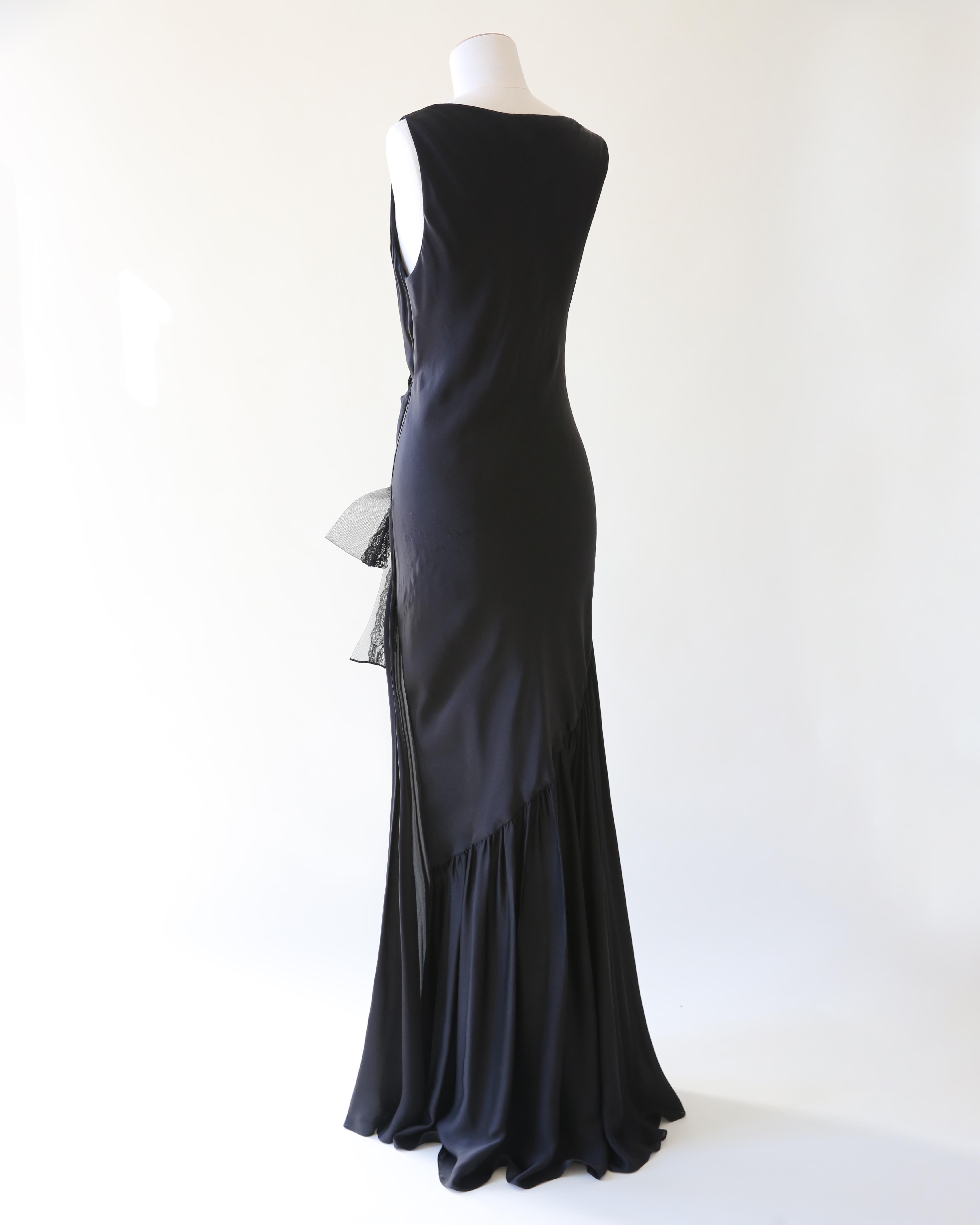 Ralph Lauren Purple Label P/E 2012, abito vintage in seta nera con fiocco, con scollatura in vendita 5