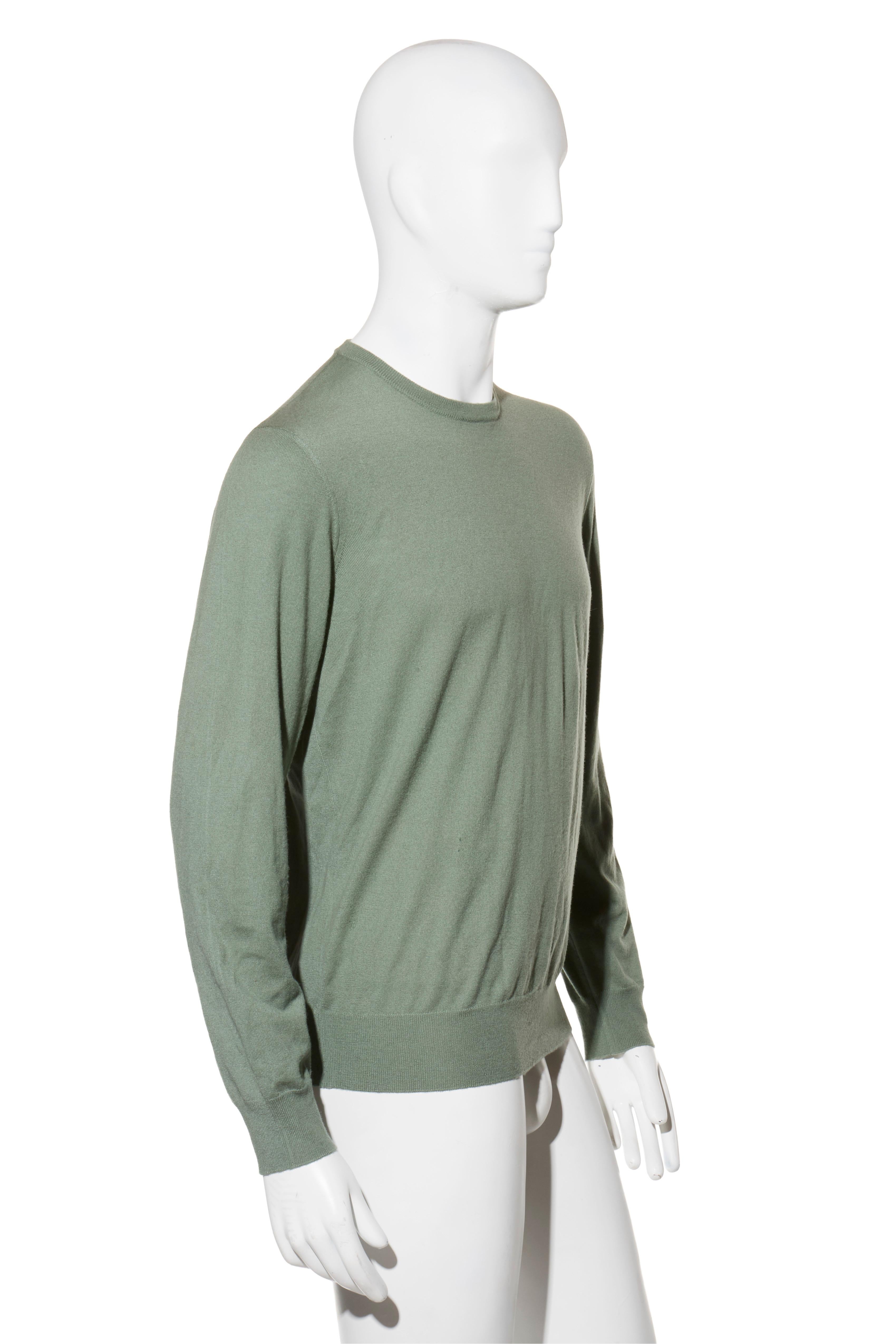 Ralph Lauren Purple Label Sage Green Italian Cashmere Crewneck Sweater (Size L)

Made in Italy  100% Cashmere  Timeless Luxury Knitwear

An elegant Ralph Lauren Purple Label crewneck sweater crafted from pure Italian cashmere in a sophisticated sage