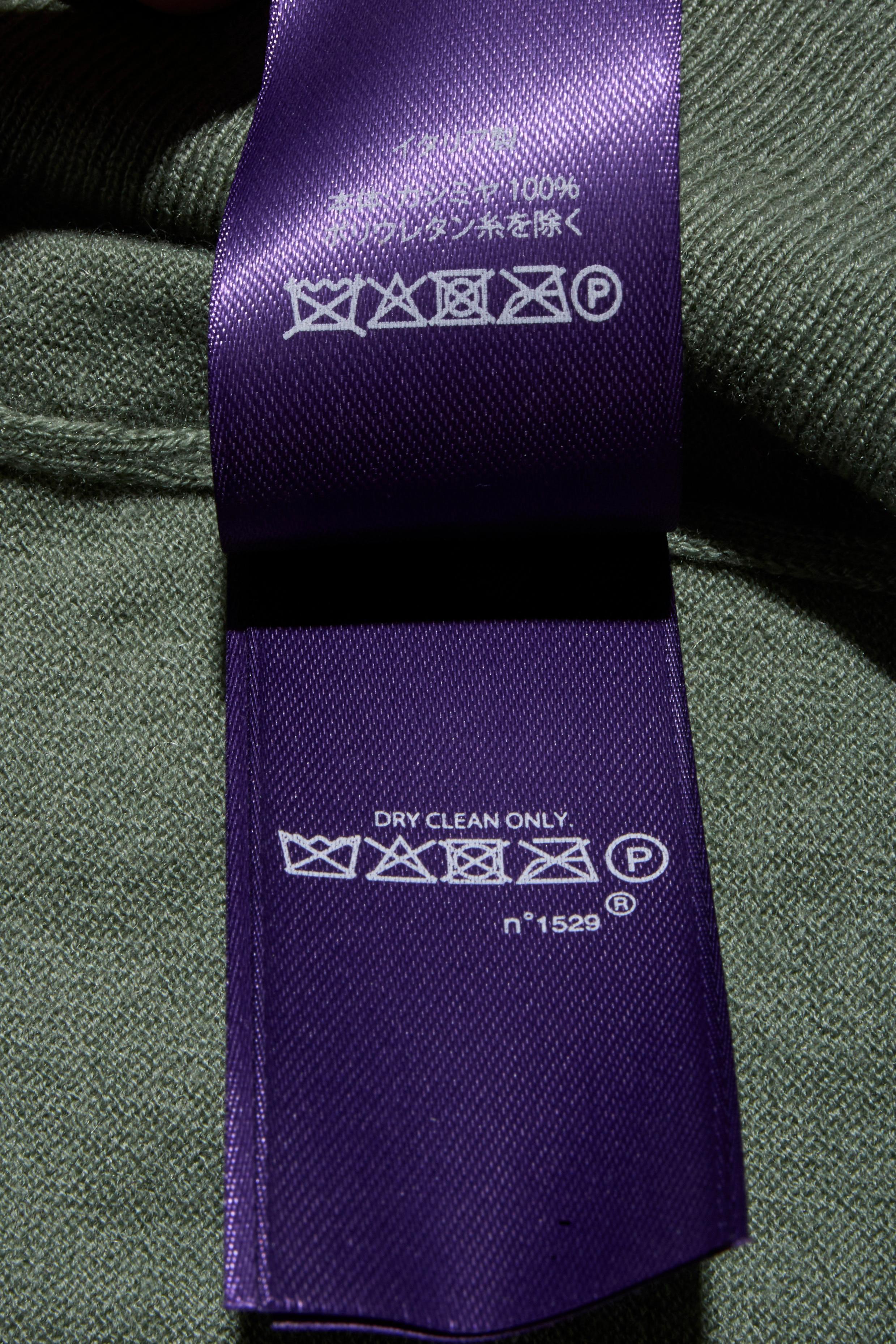 Ralph Lauren Purple Label Sage Green Italian Cashmere Crewneck Sweater (Size L) en vente 4