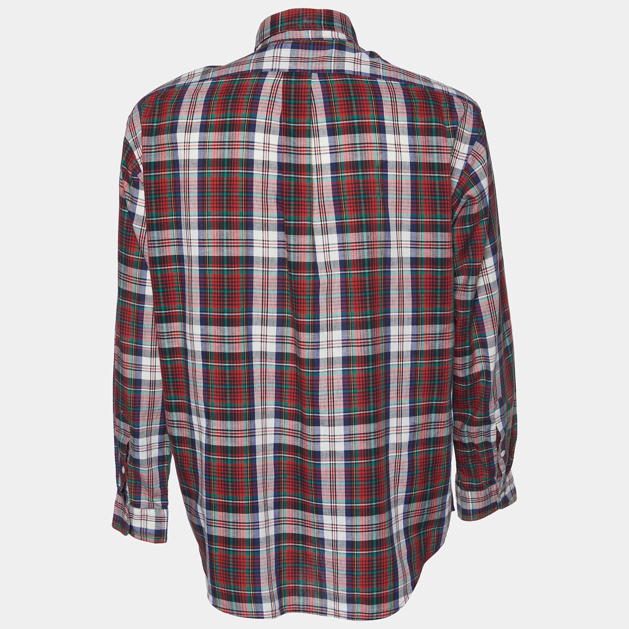 Les chemises étant un élément indispensable de la garde-robe, Ralph Lauren vous propose une création à la fois polyvalente et élégante. Il a été taillé dans un tissu de haute qualité pour un look et une coupe élégants.
